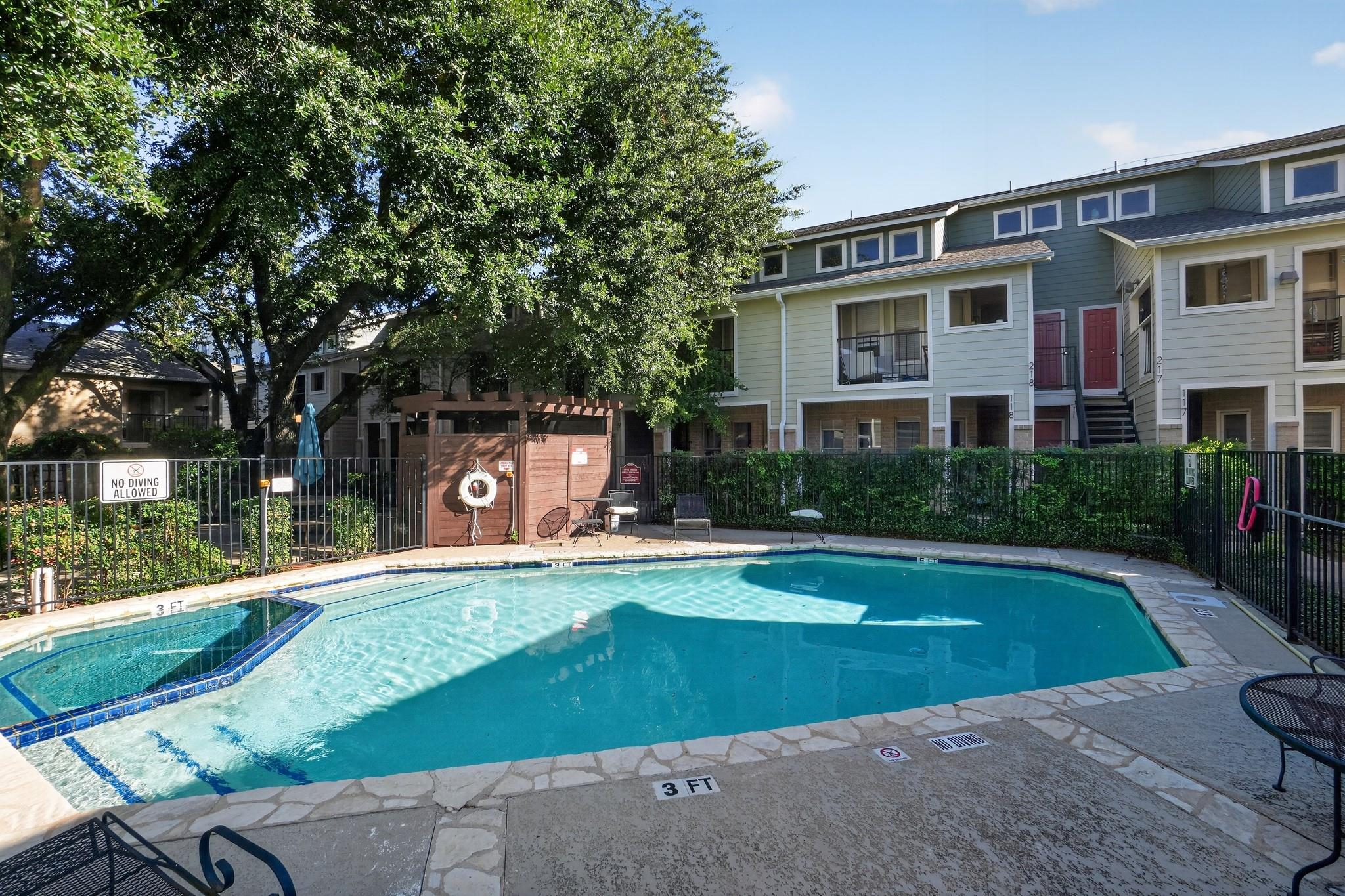 2104 Cullen Ave # 211 Unit: 7-211
