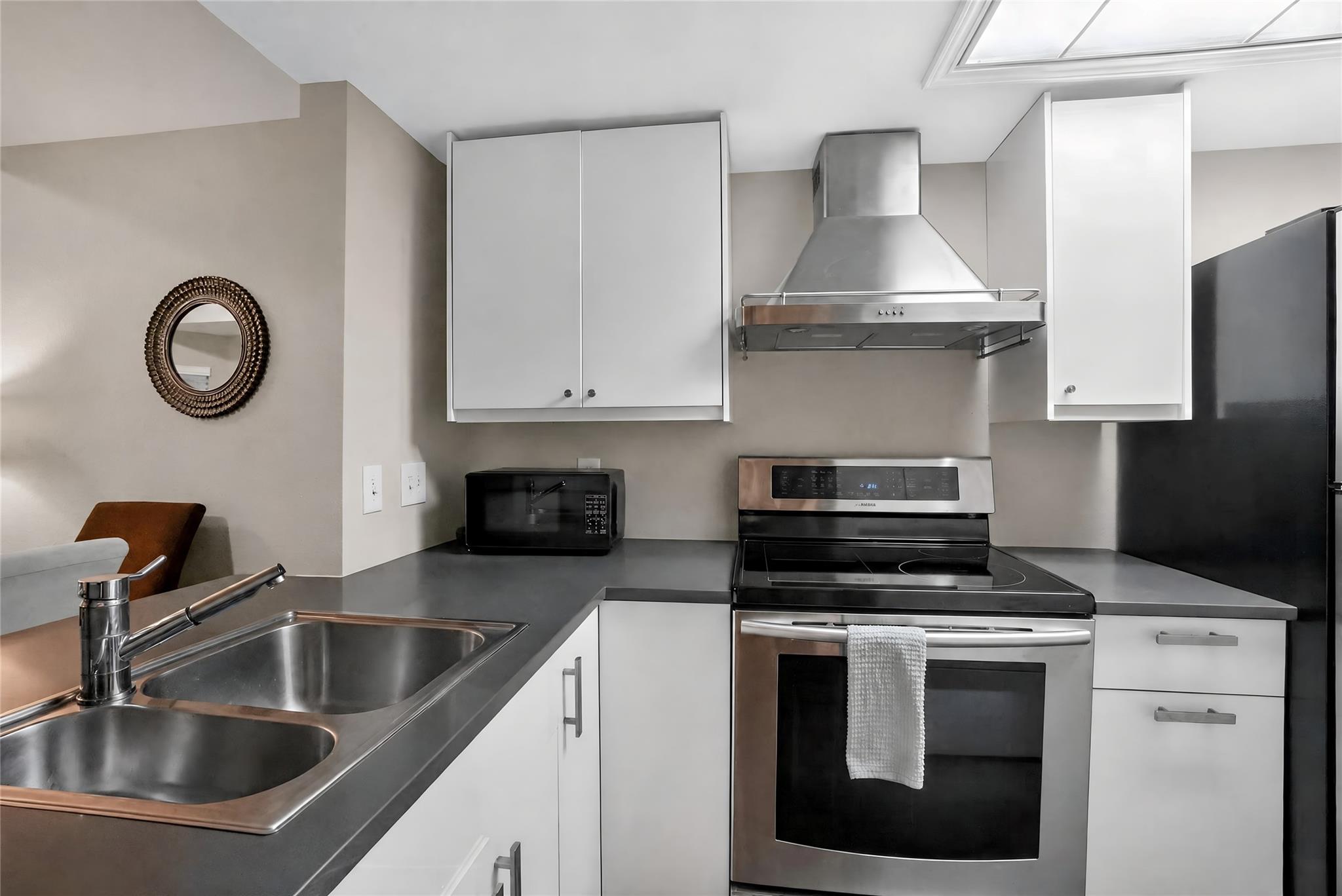 2104 Cullen Ave # 211 Unit: 7-211