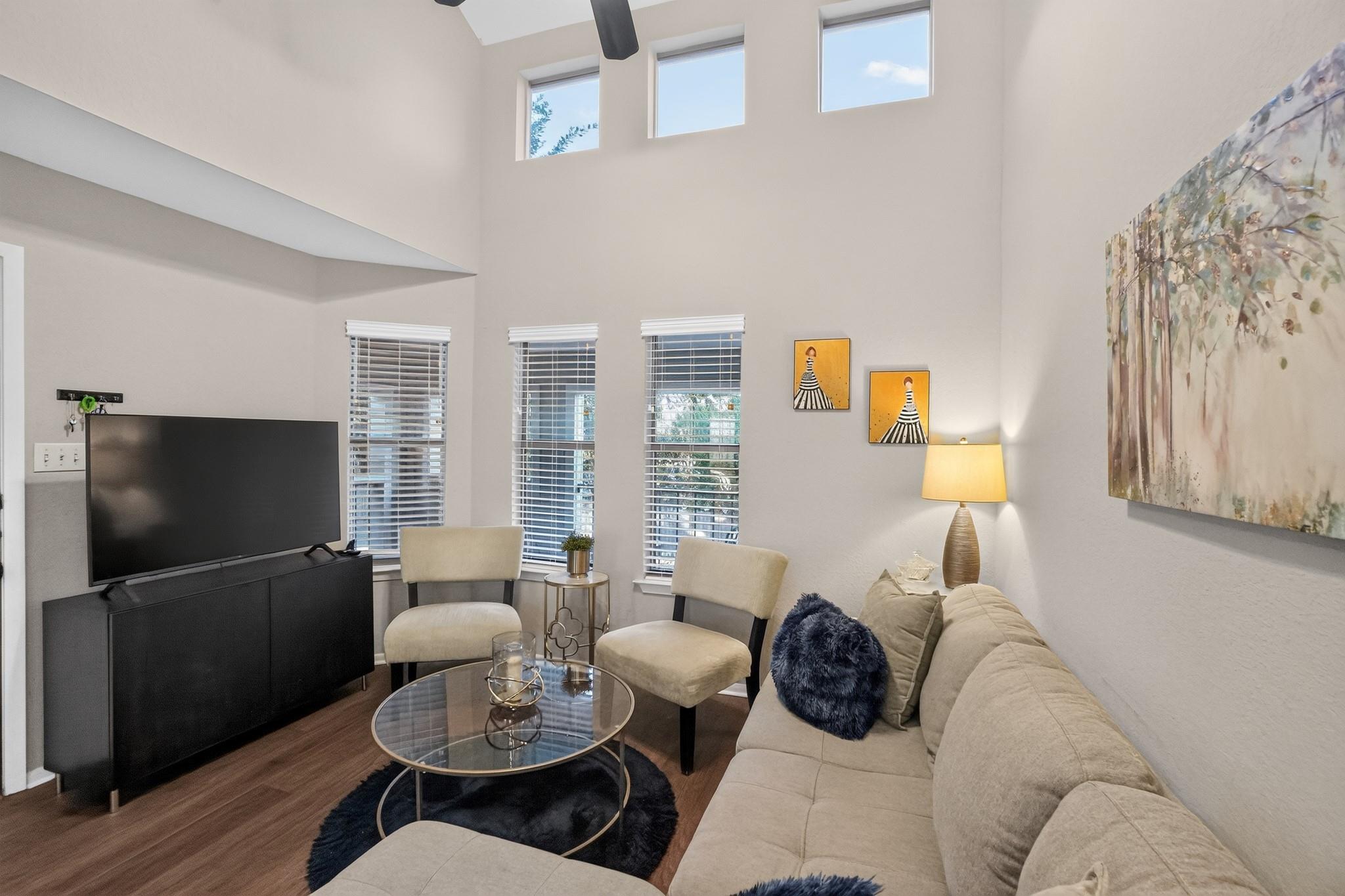 2104 Cullen Ave # 211 Unit: 7-211