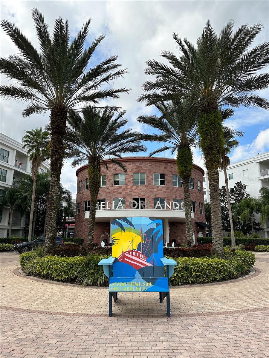 225 CELEBRATION PL #527