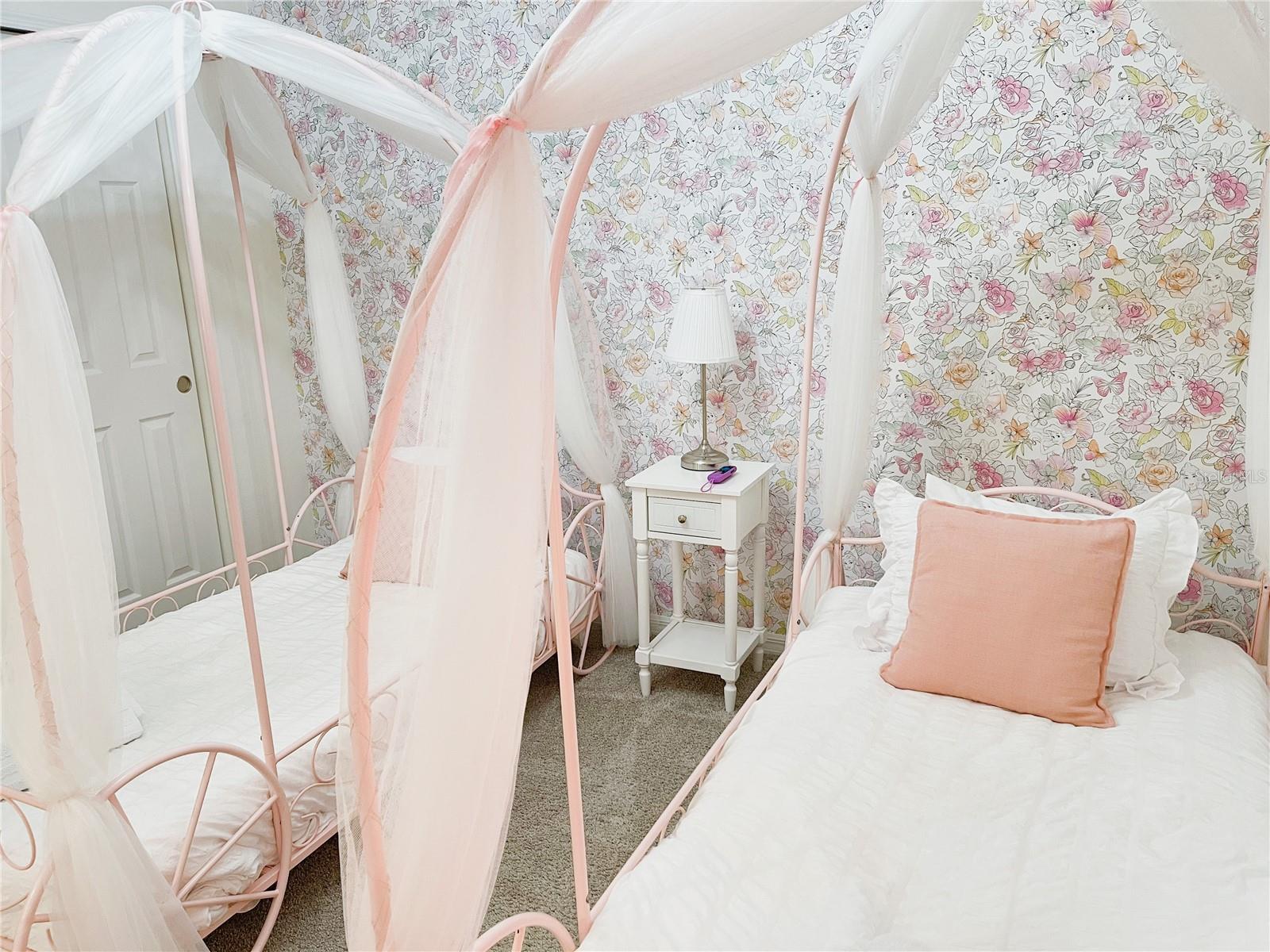 8940 COCONUT BREEZE DR