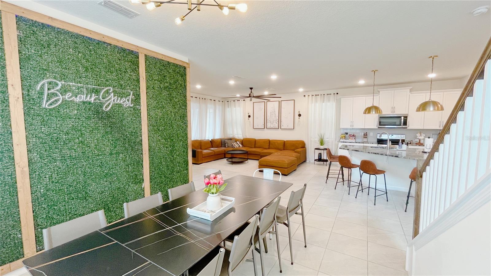 8940 COCONUT BREEZE DR