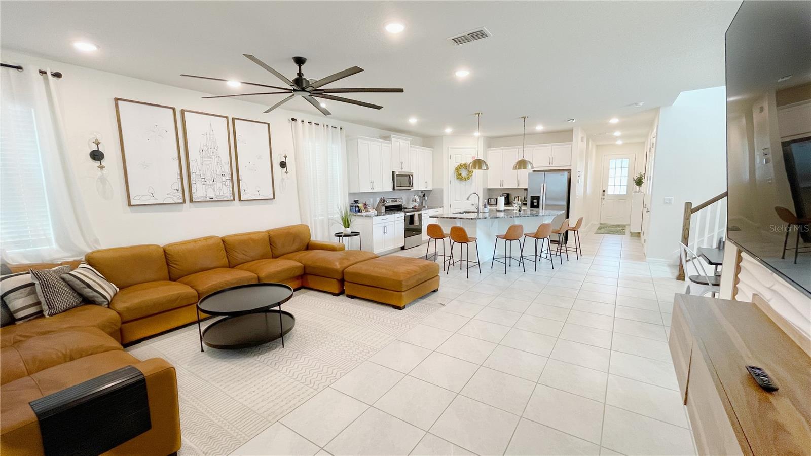 8940 COCONUT BREEZE DR