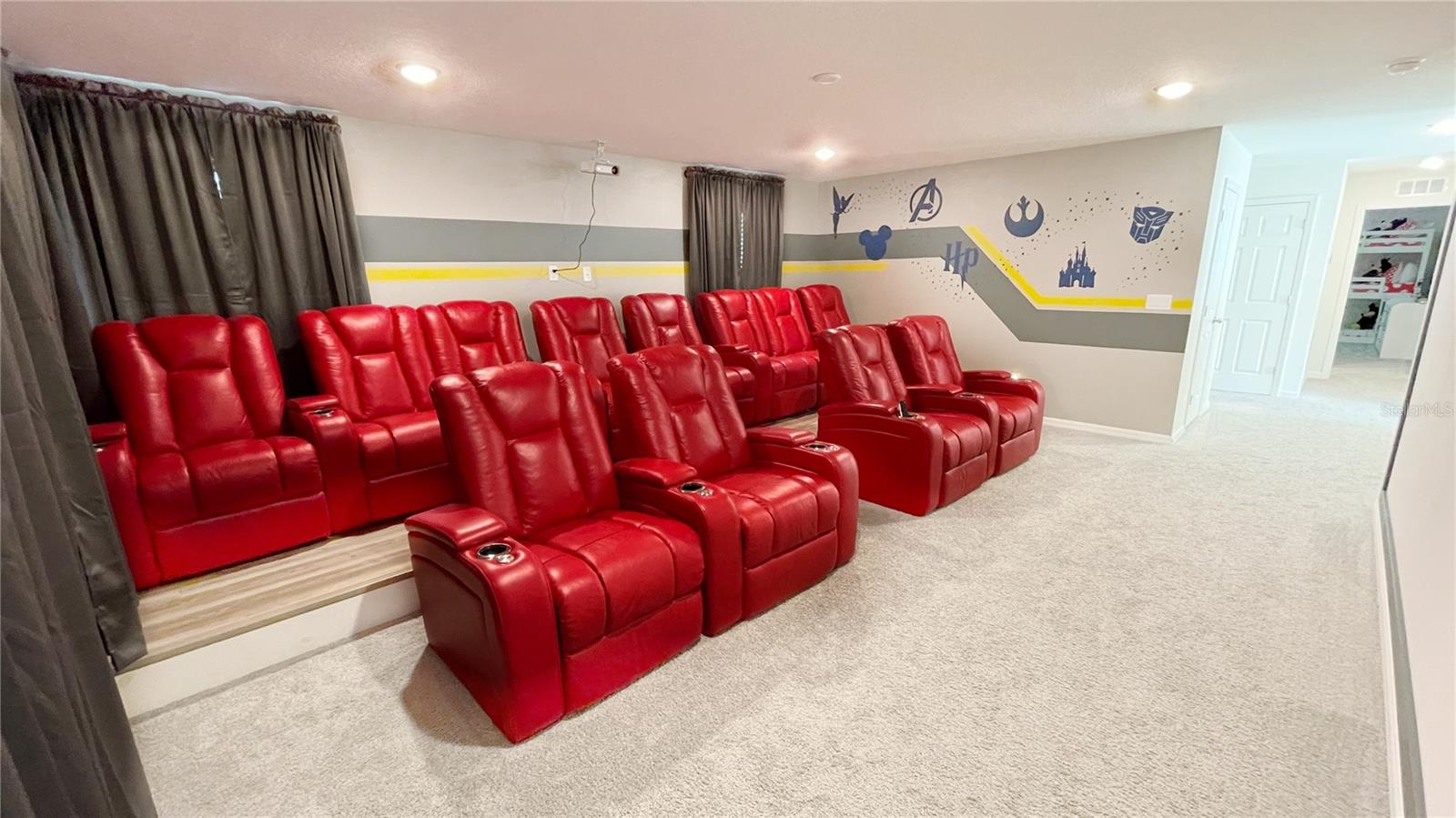 8940 COCONUT BREEZE DR