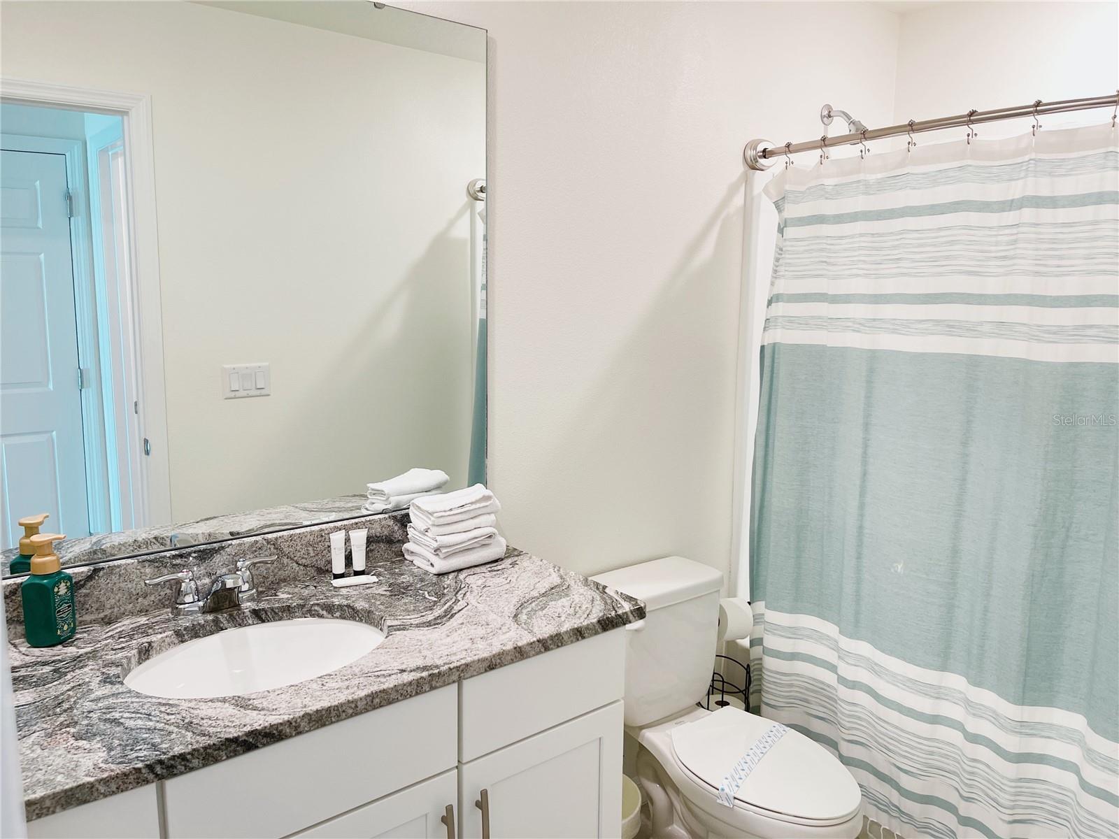 8940 COCONUT BREEZE DR