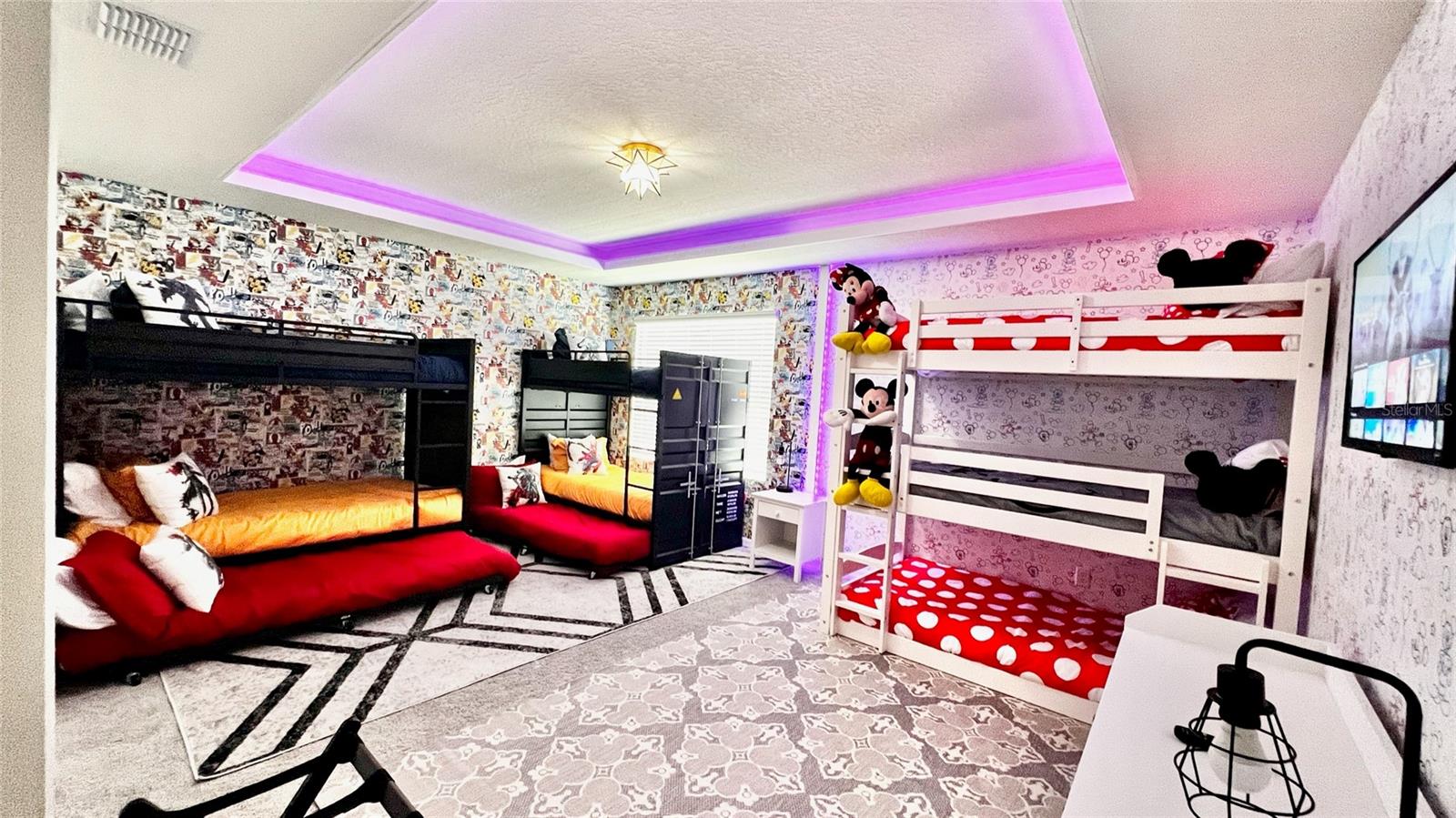 8940 COCONUT BREEZE DR