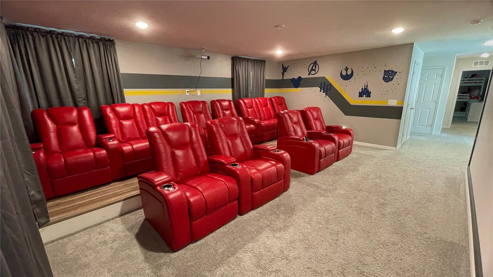 8940 COCONUT BREEZE DR