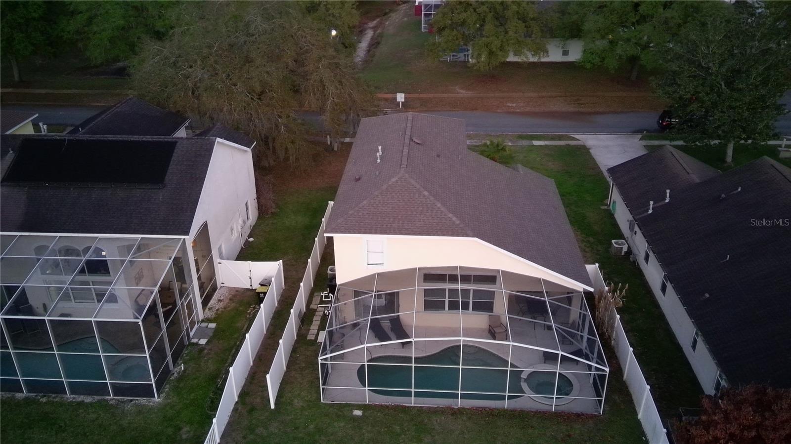 642 PINEWOOD DR