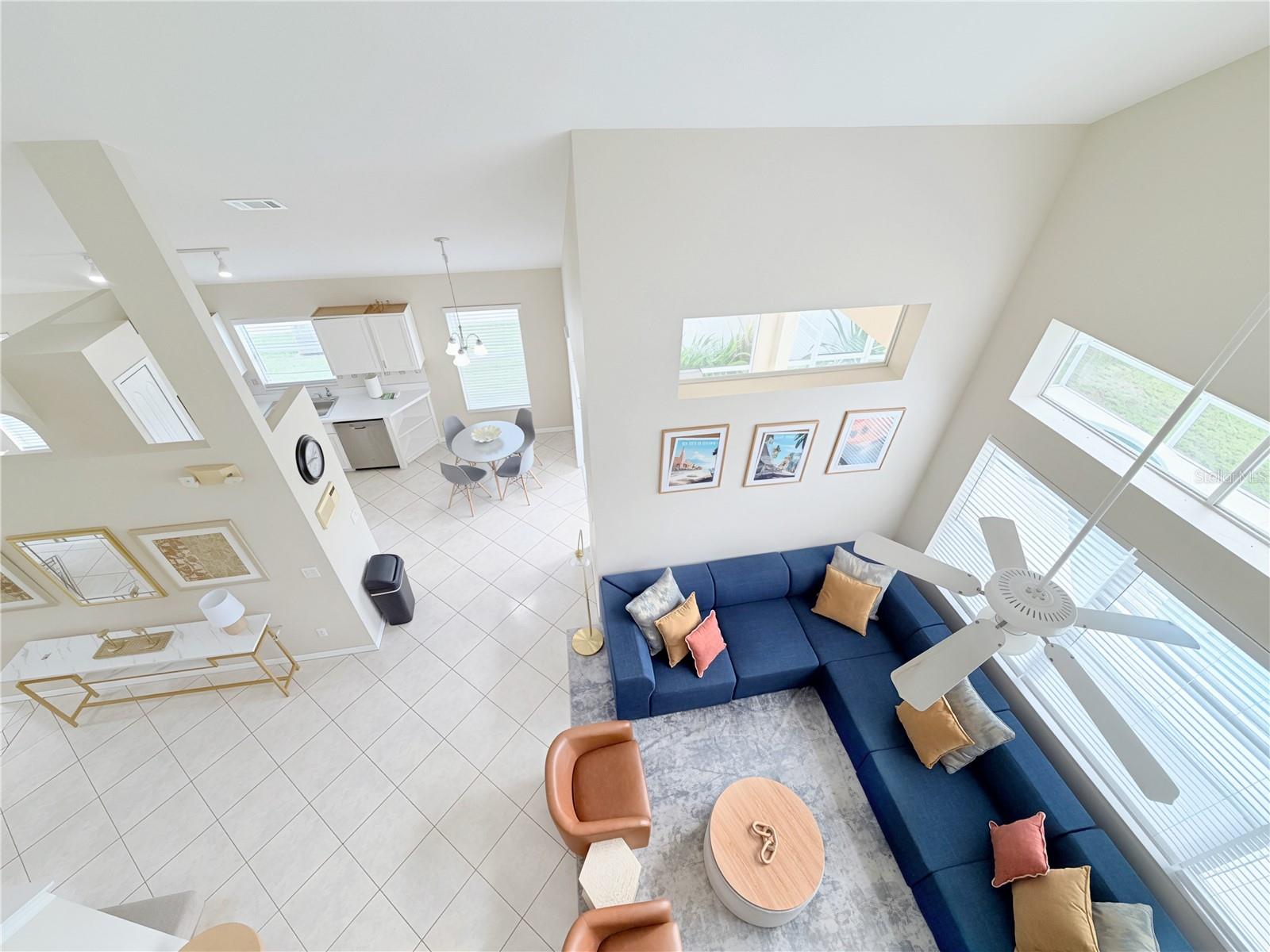 642 PINEWOOD DR