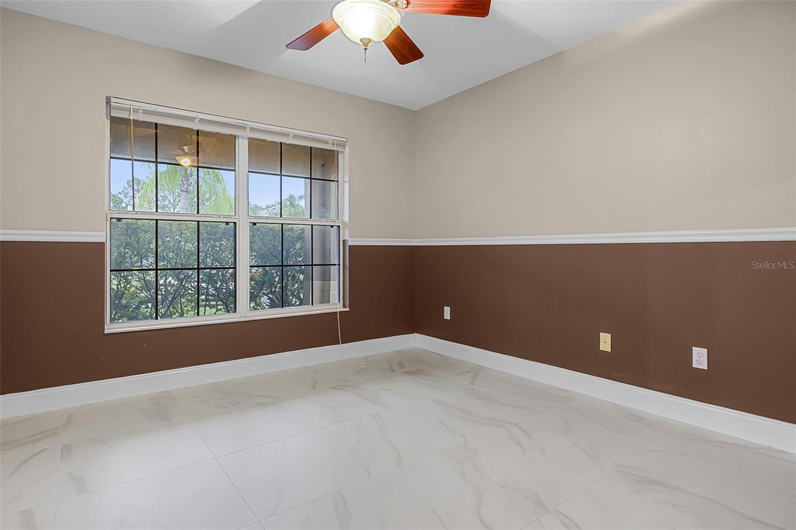 806 KNIGHTSBRIDGE CIR