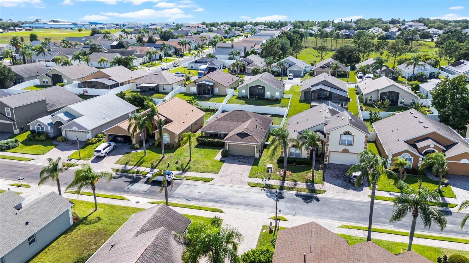 806 KNIGHTSBRIDGE CIR