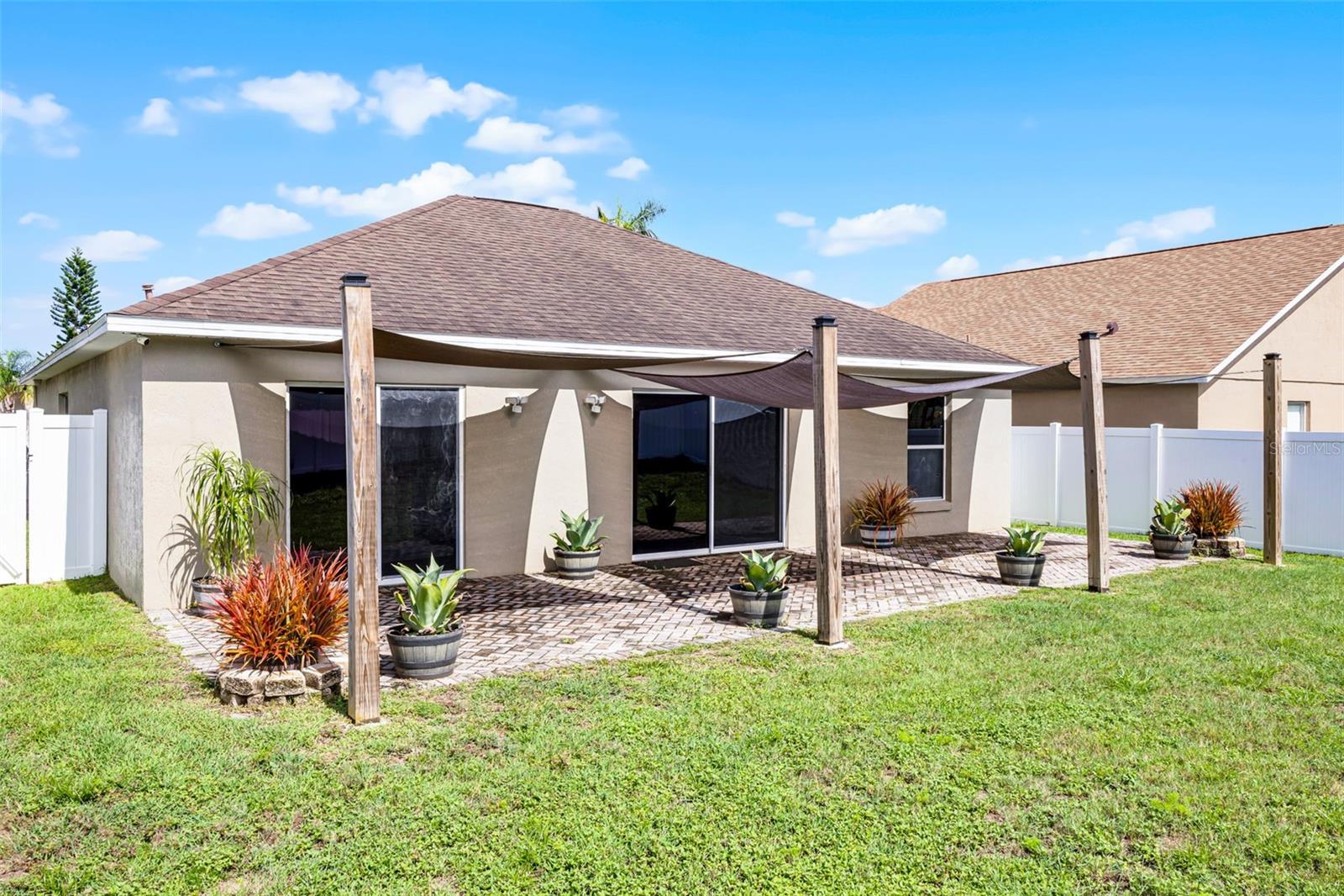 806 KNIGHTSBRIDGE CIR