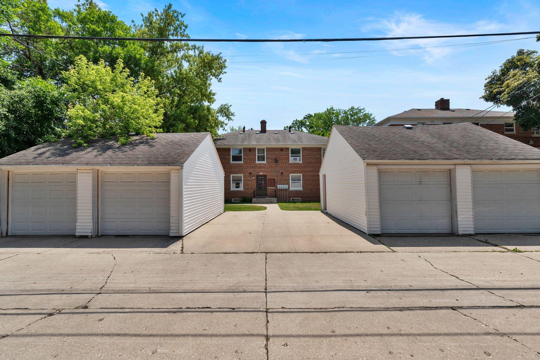 8130 W North Ave