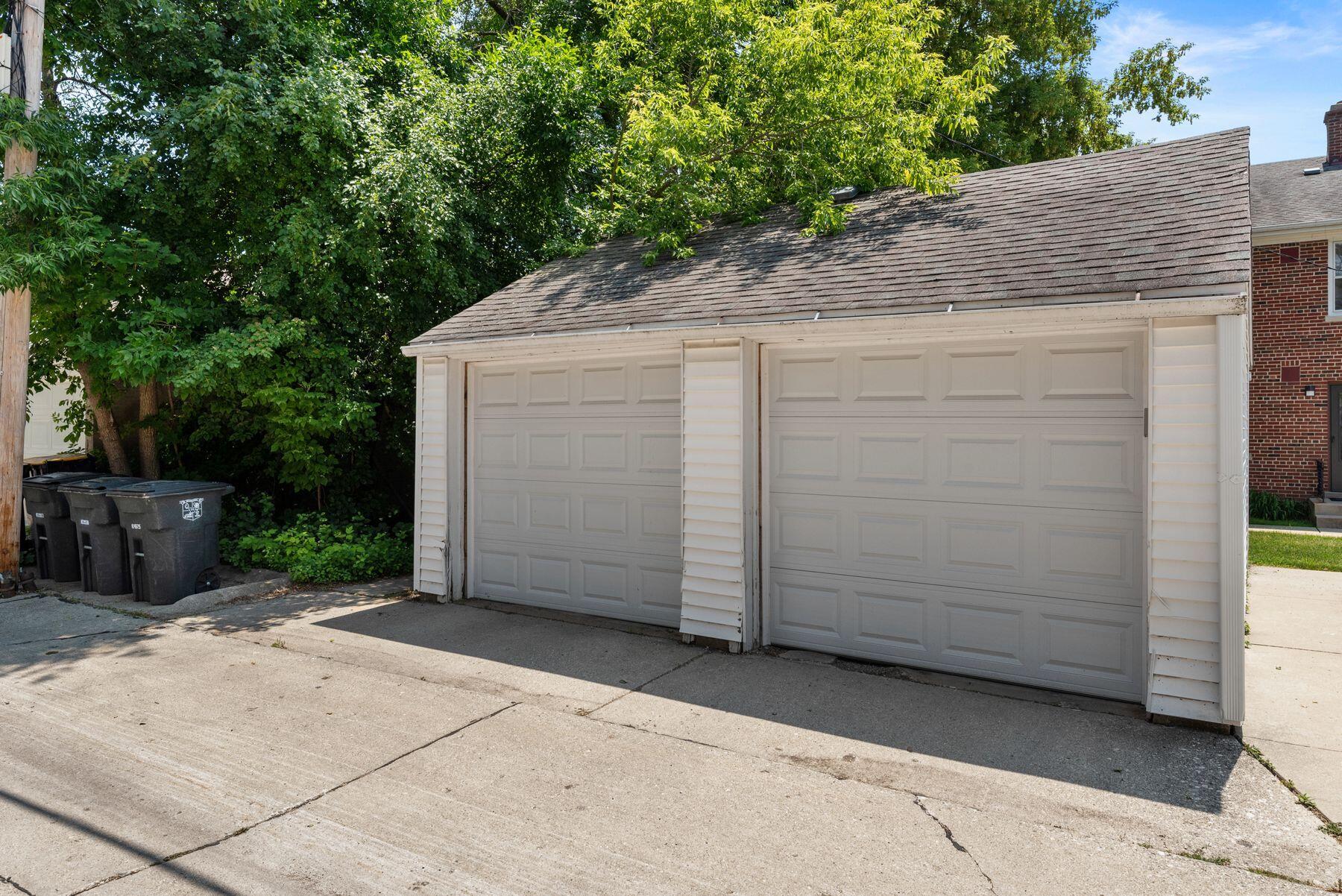 8130 W North Ave
