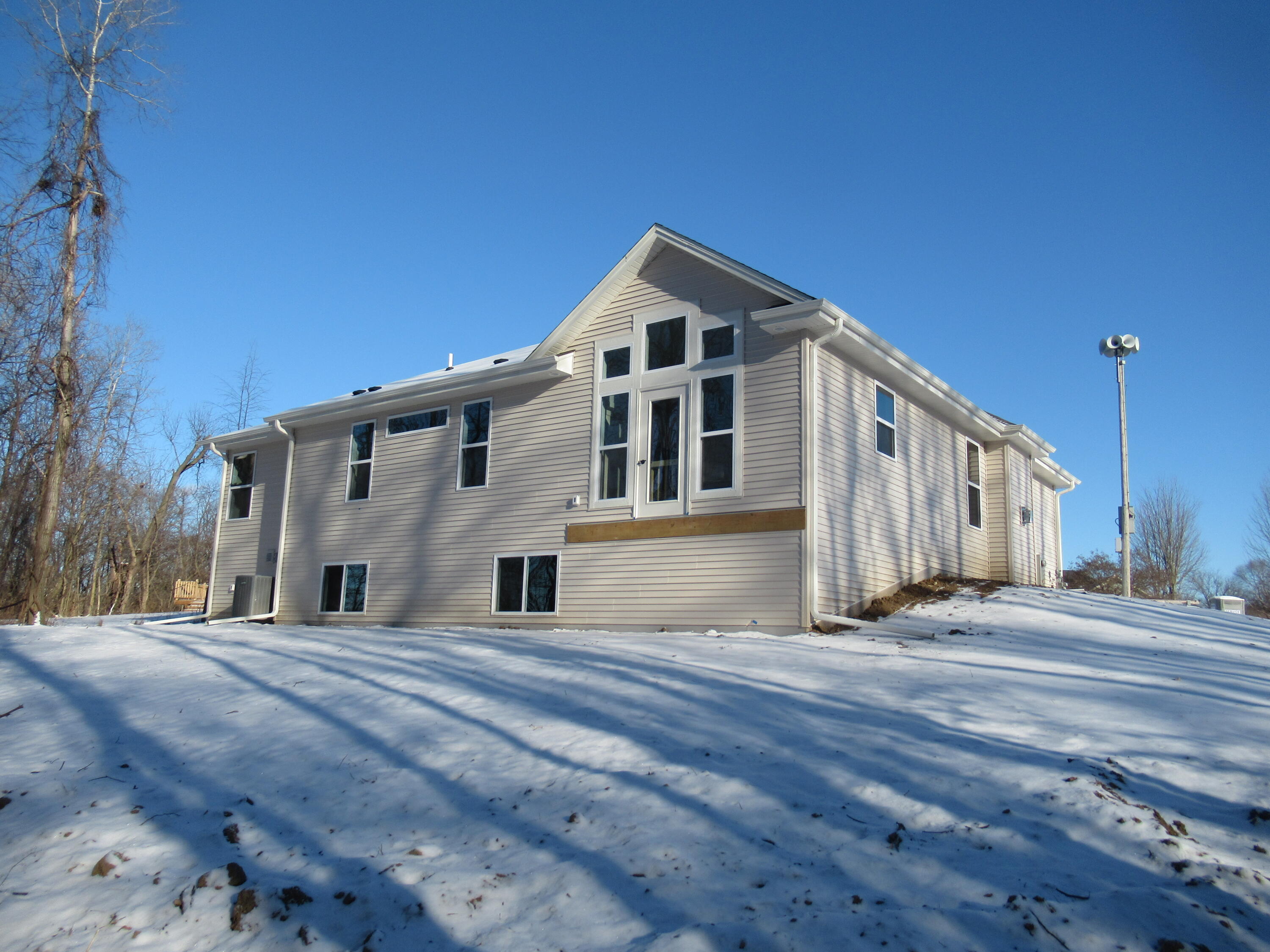 315 White Eagle Ct
