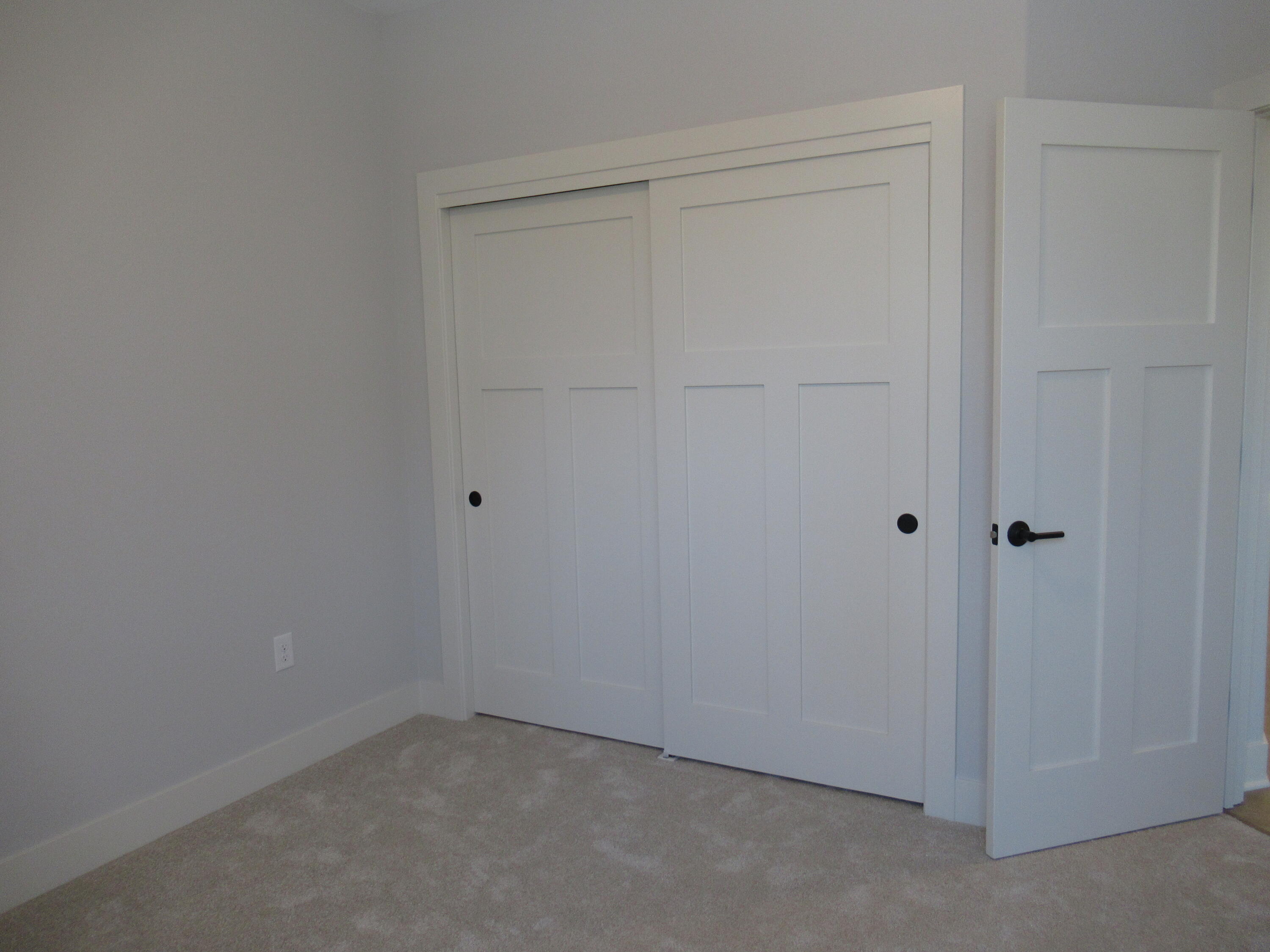 315 White Eagle Ct