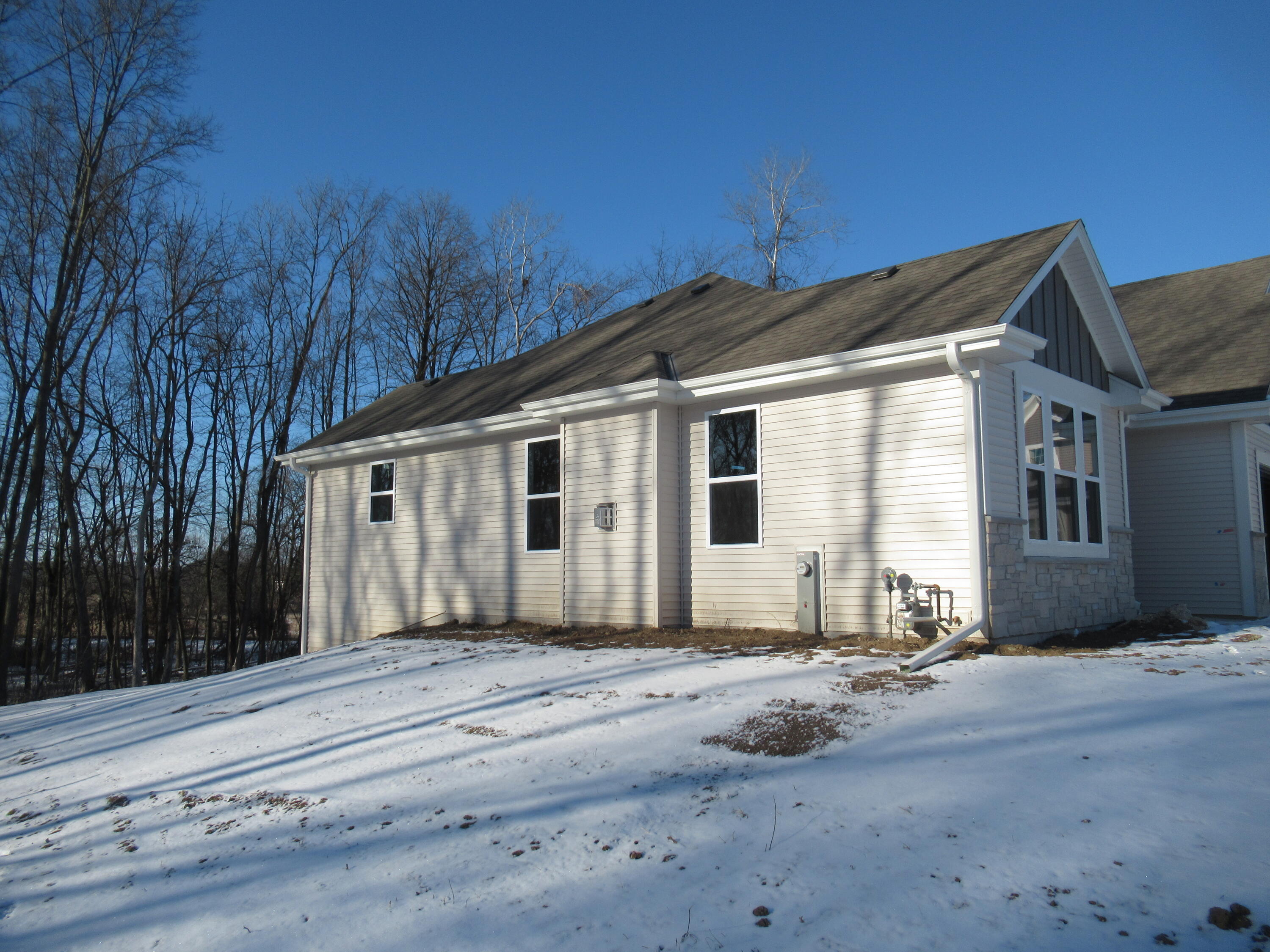 315 White Eagle Ct