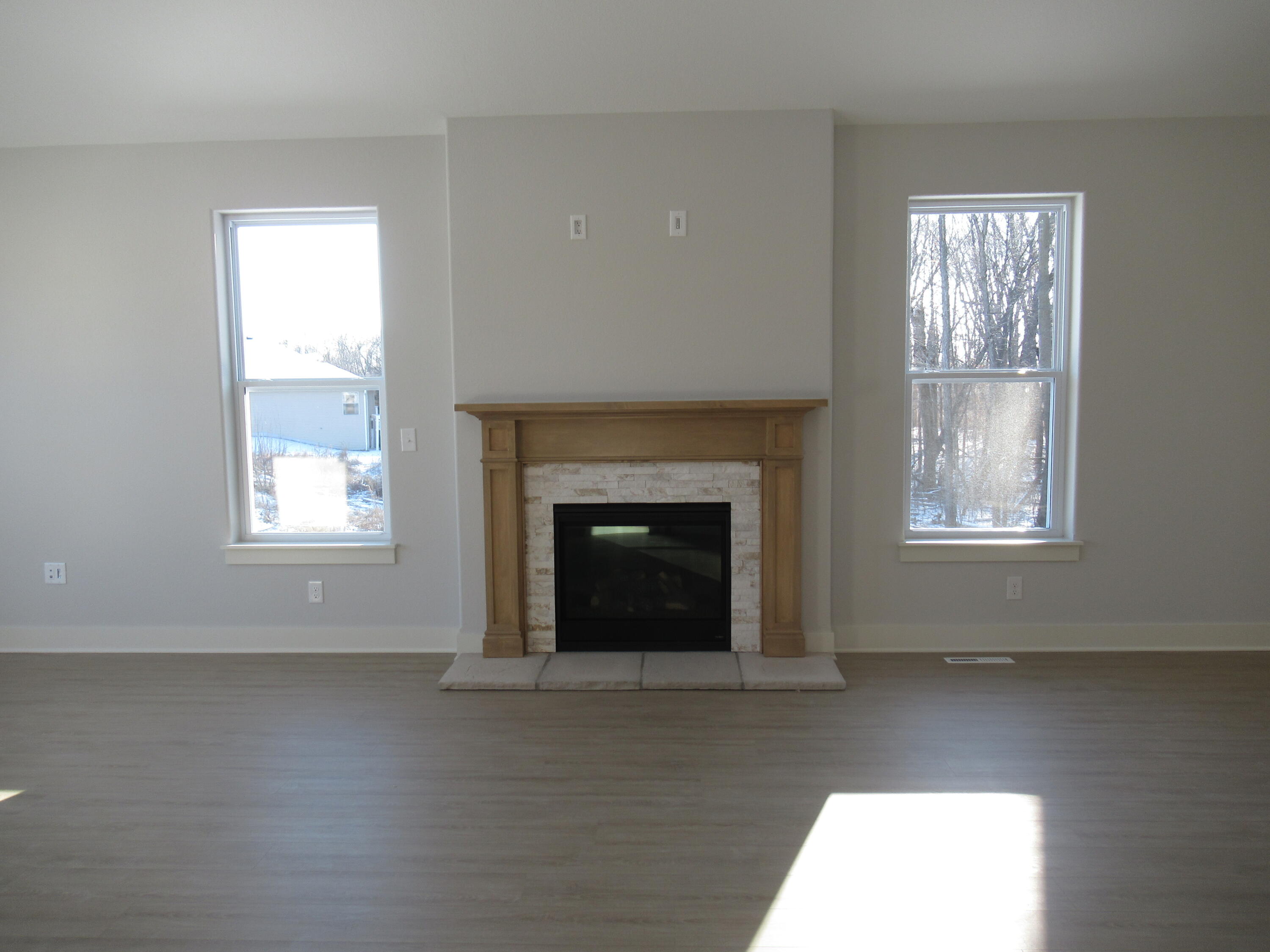 315 White Eagle Ct