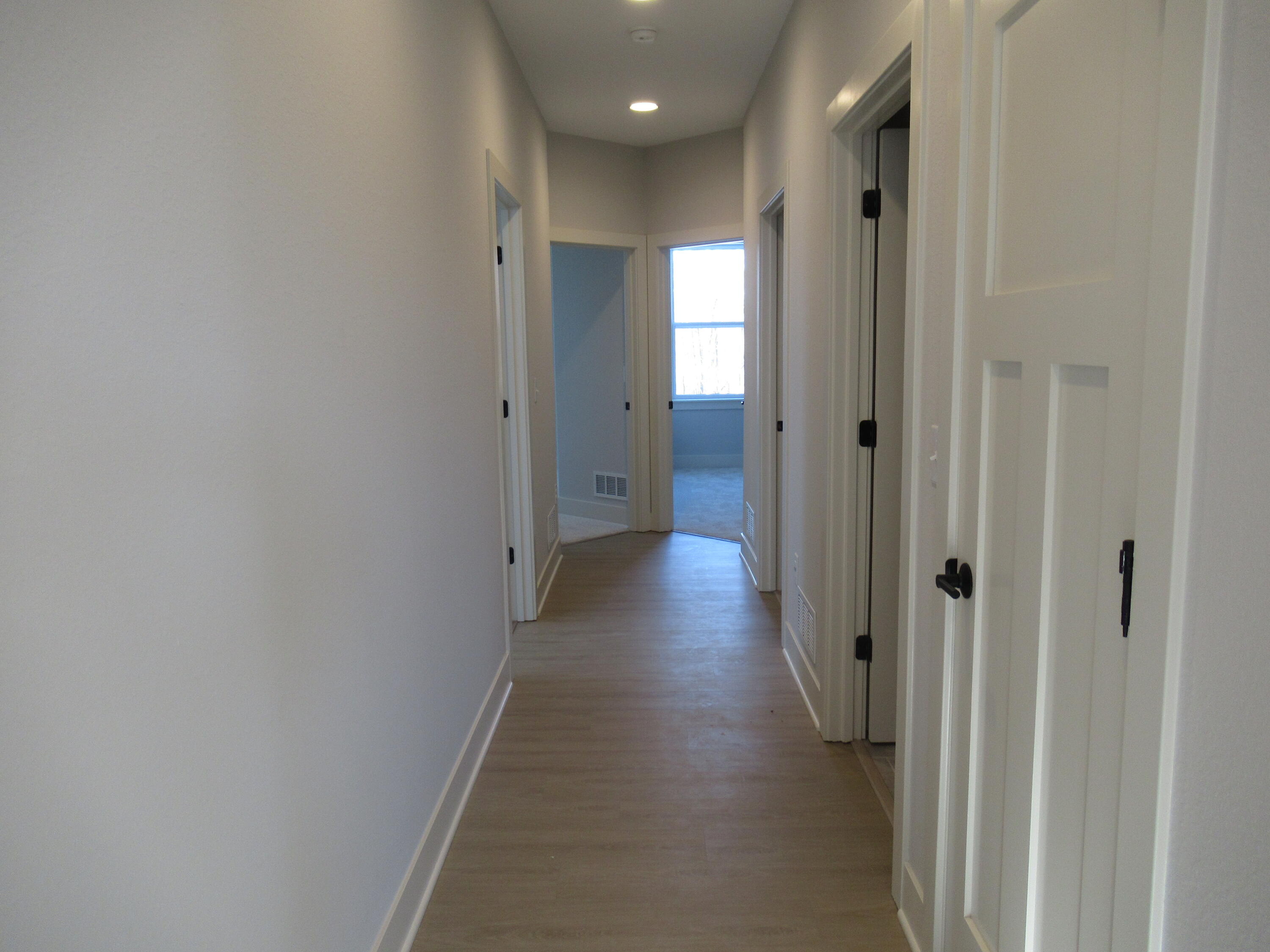 315 White Eagle Ct