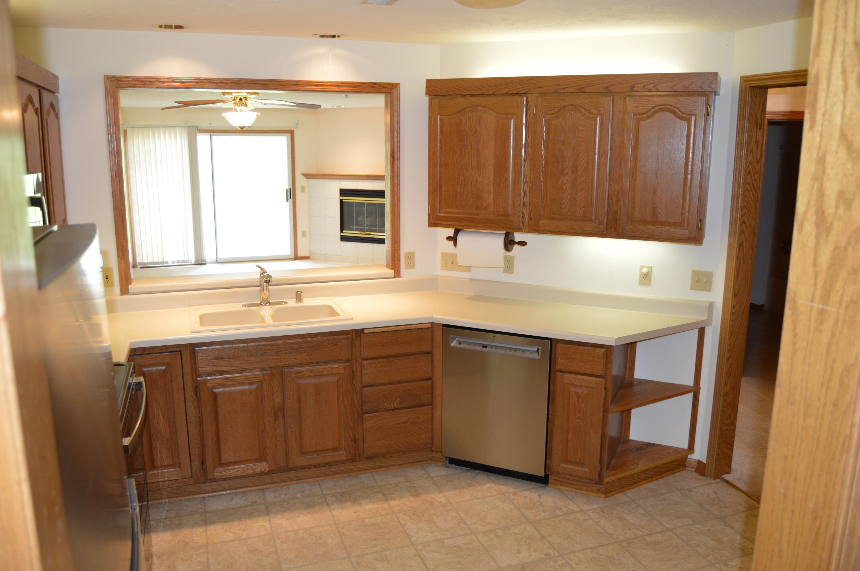 4575 S 124th St Unit: 4575