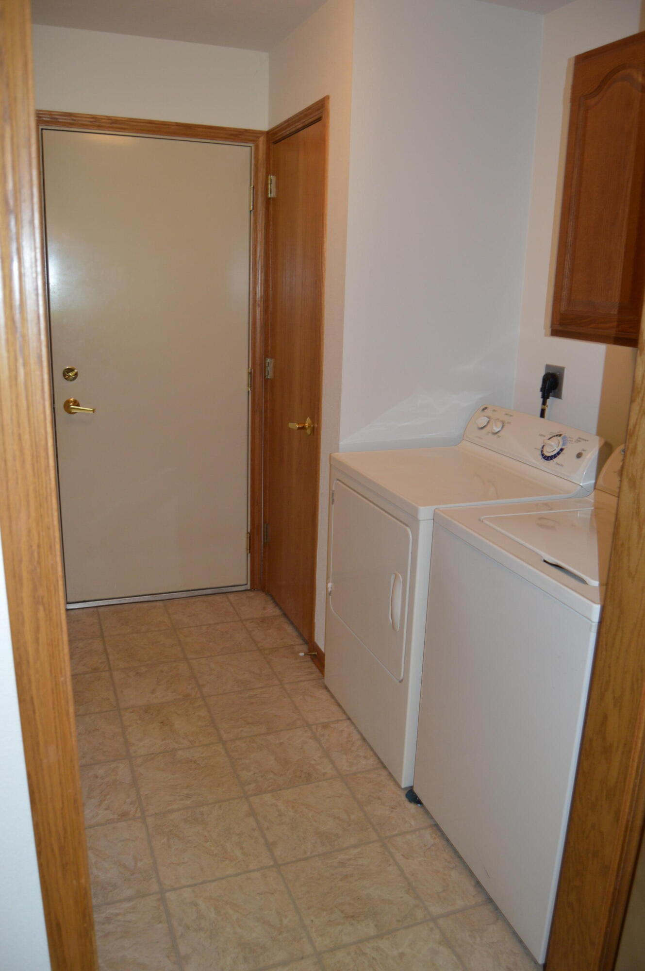 4575 S 124th St Unit: 4575