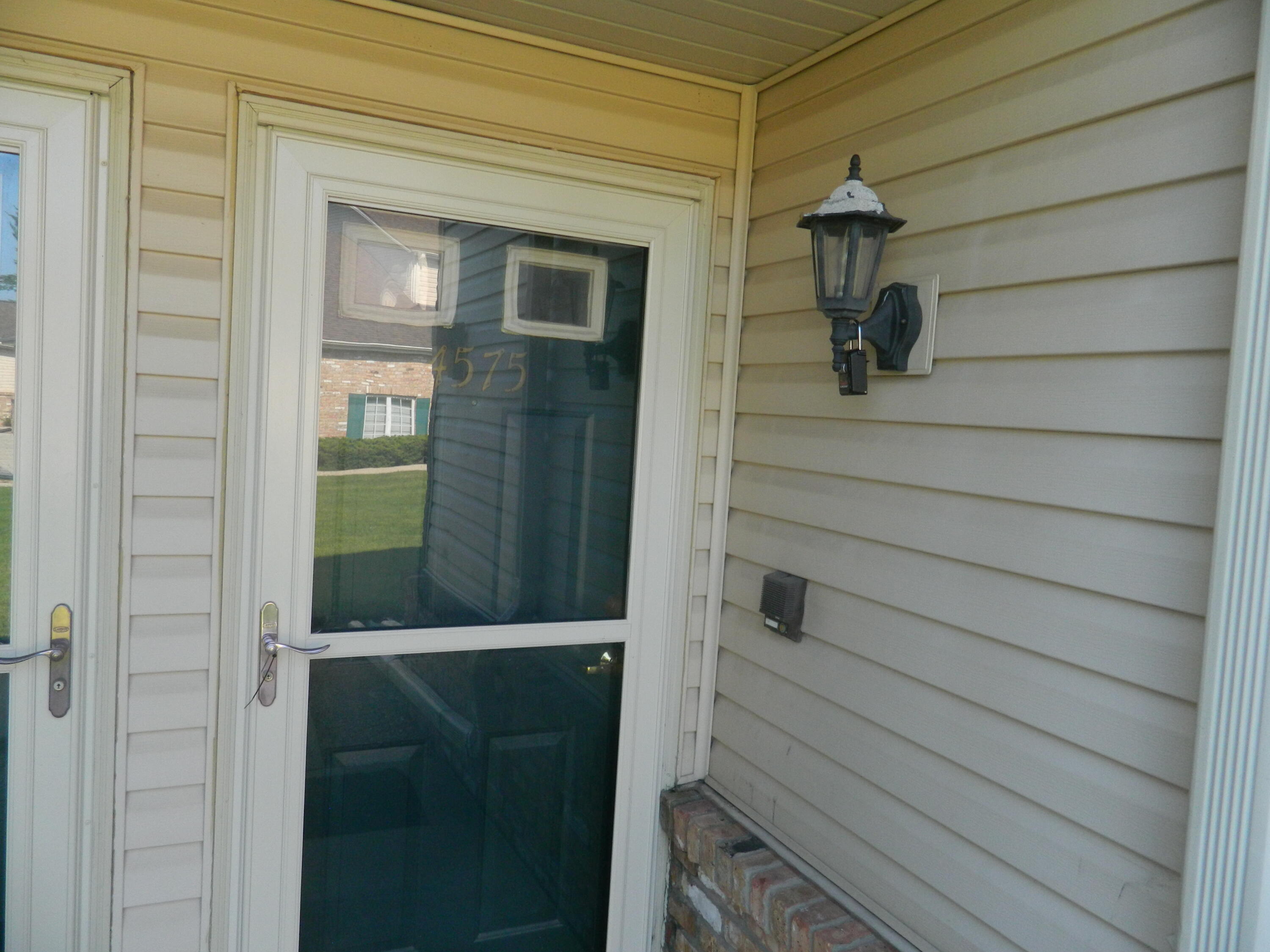 4575 S 124th St Unit: 4575