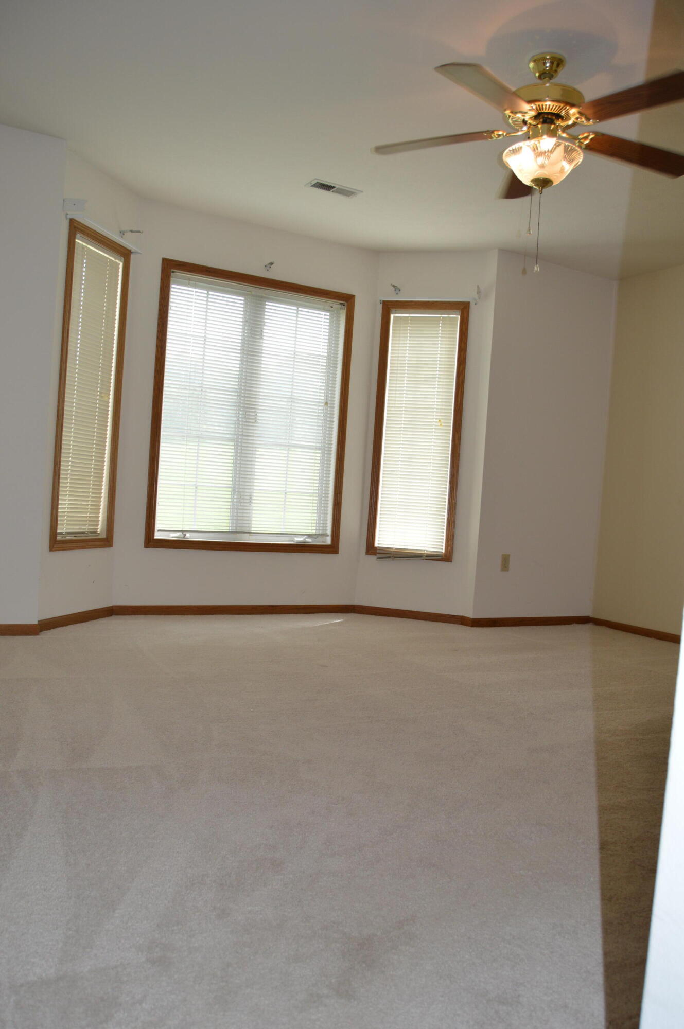 4575 S 124th St Unit: 4575