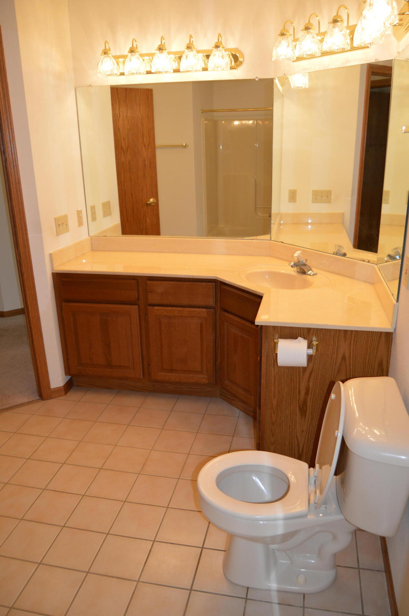 4575 S 124th St Unit: 4575