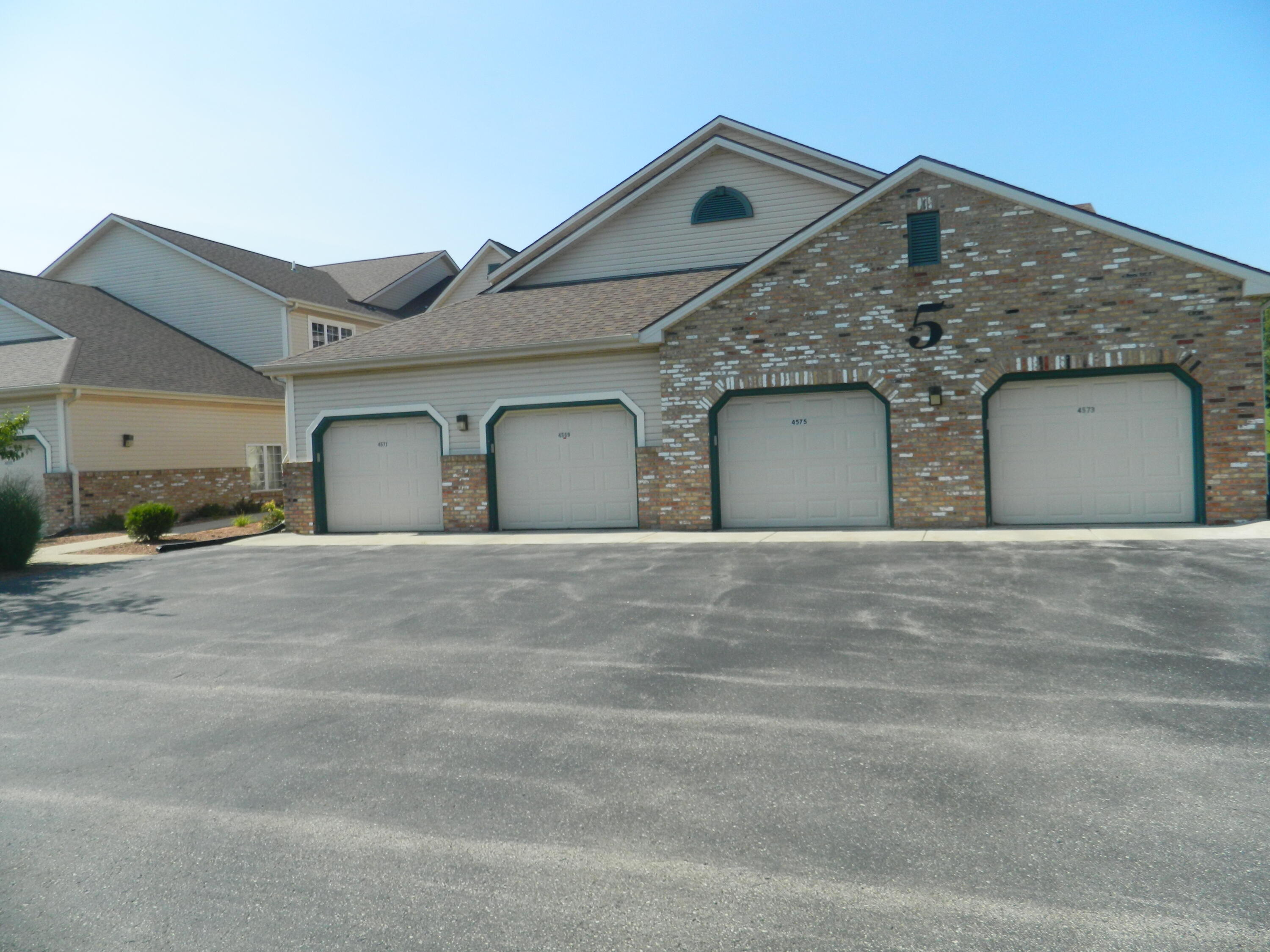 4575 S 124th St Unit: 4575