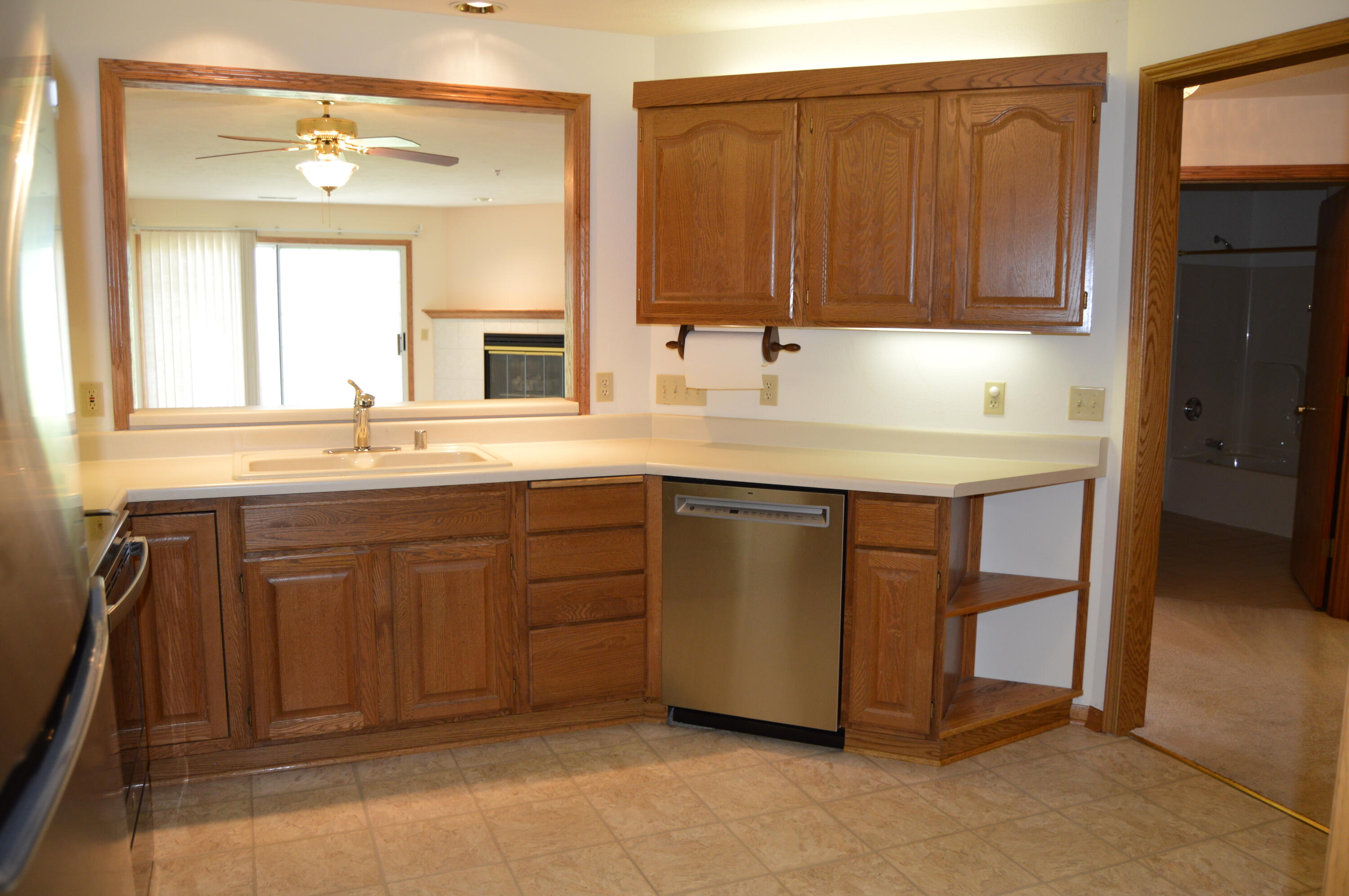 4575 S 124th St Unit: 4575