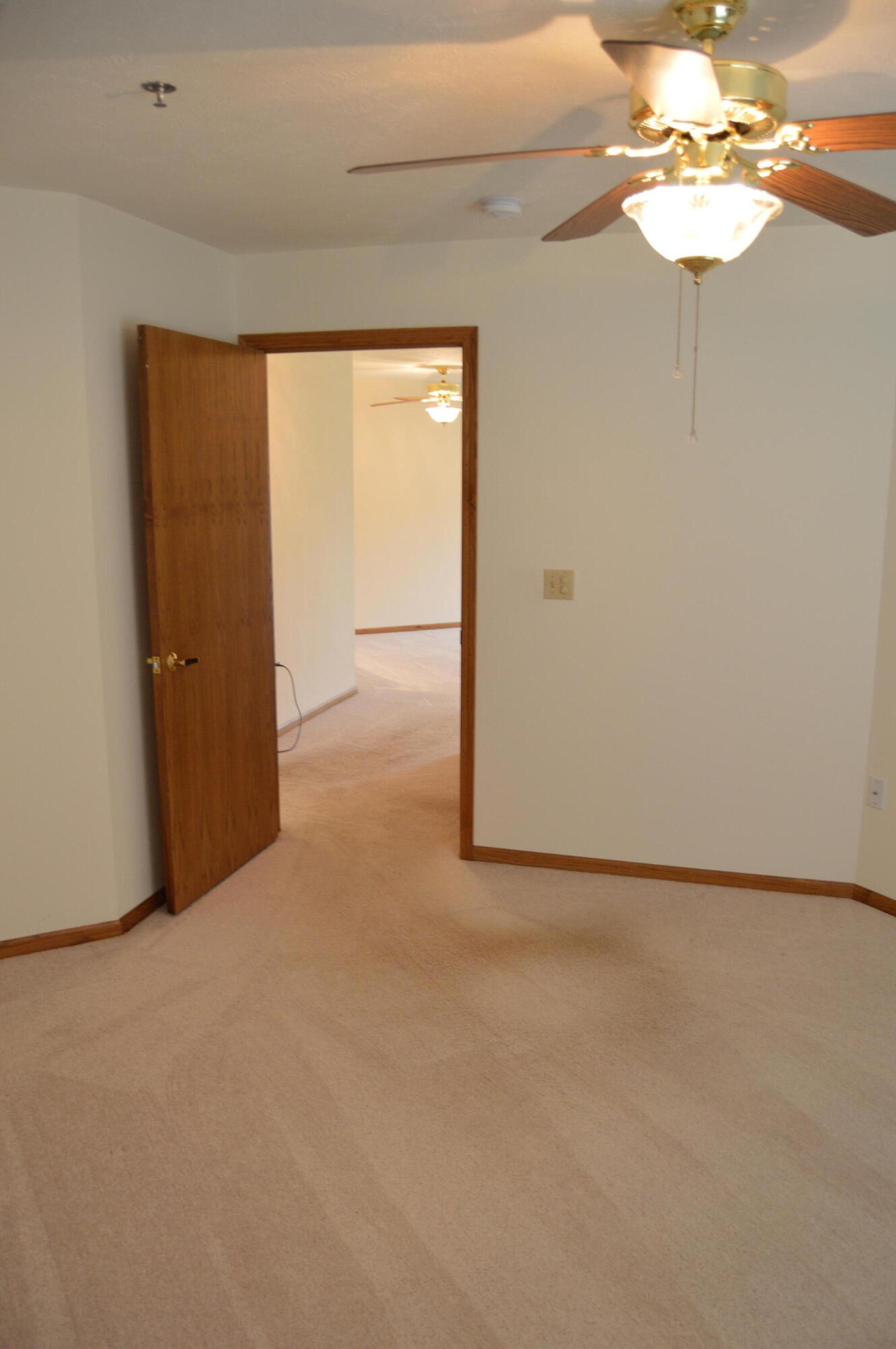 4575 S 124th St Unit: 4575