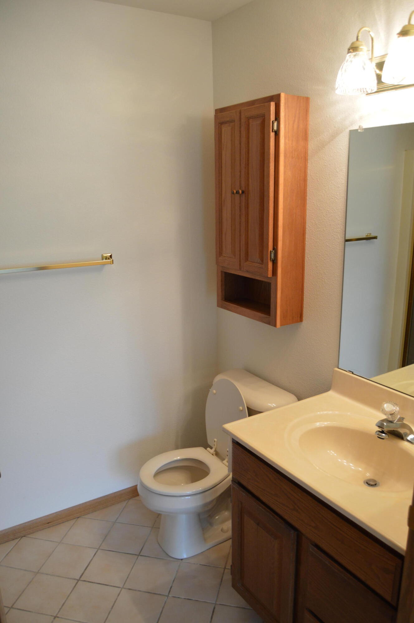 4575 S 124th St Unit: 4575