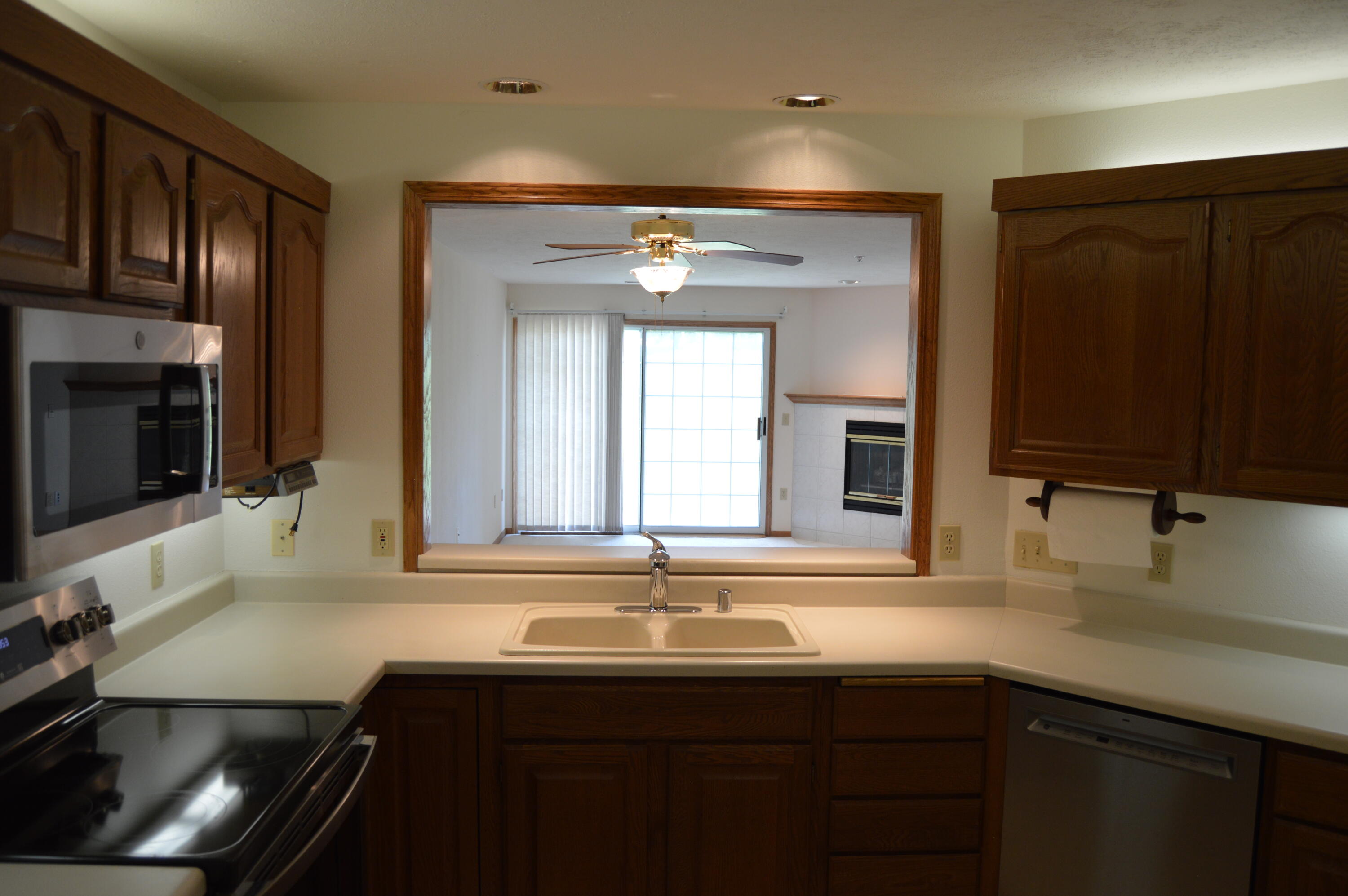 4575 S 124th St Unit: 4575