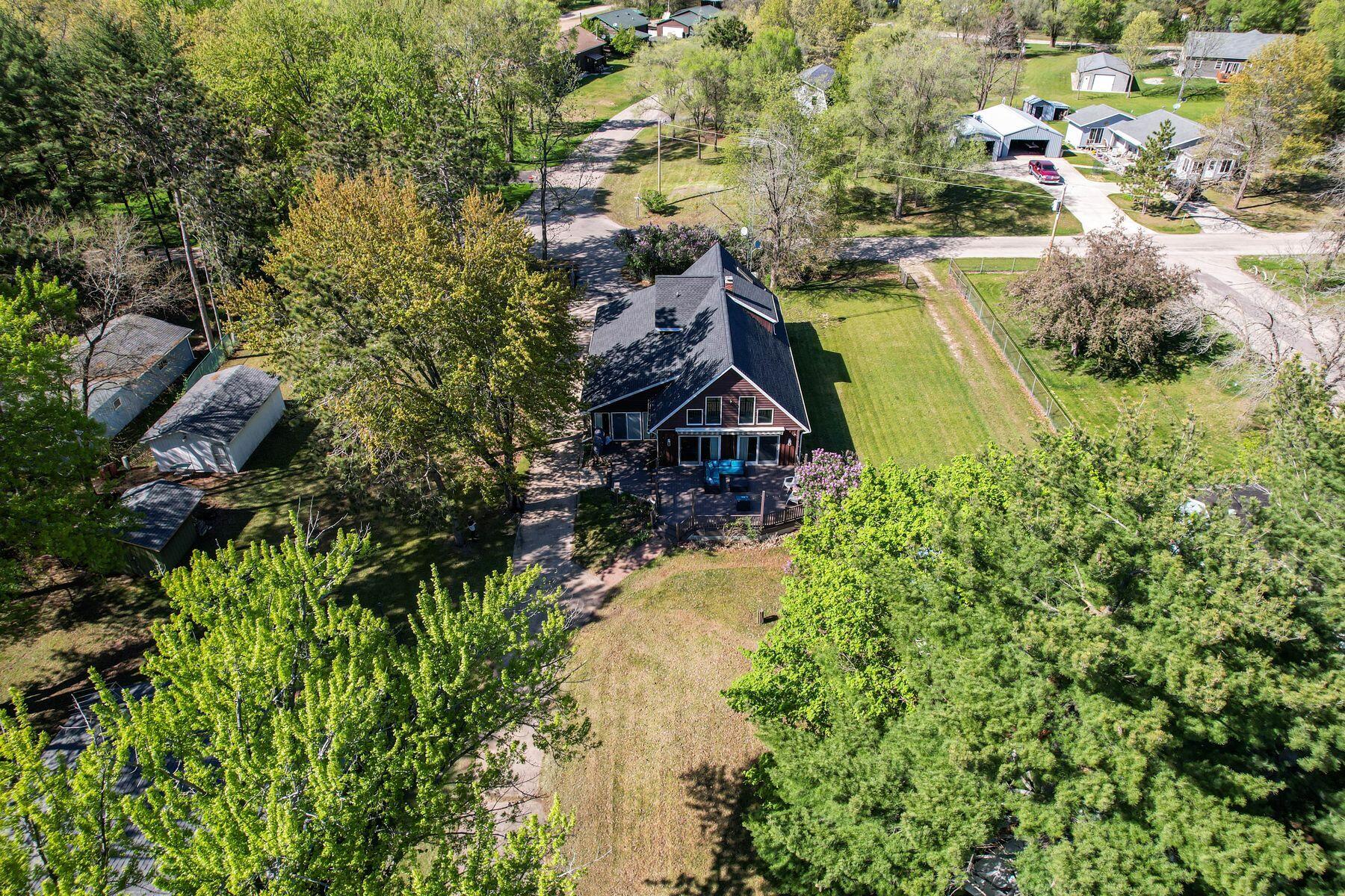 W475 Huron Bay Dr