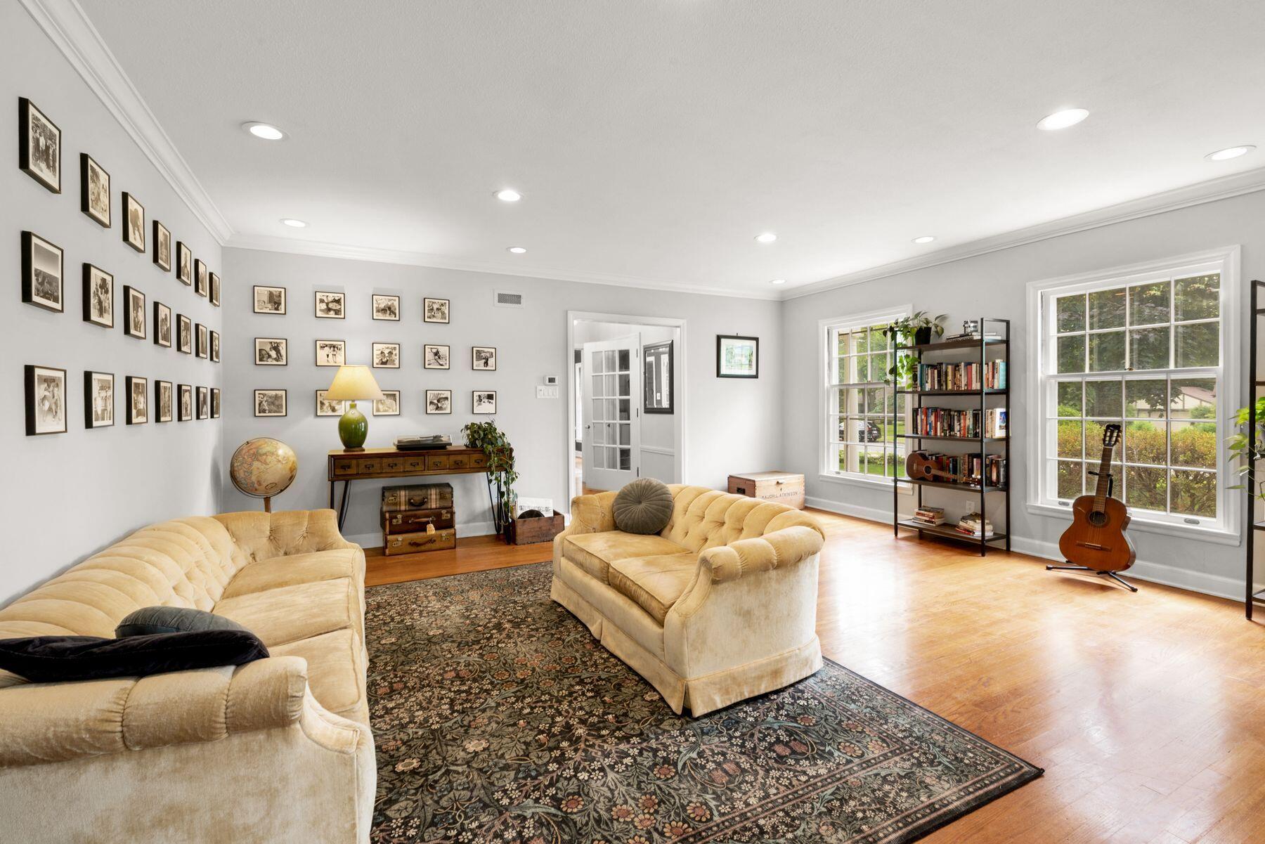 N87W15750 Kenwood Blvd