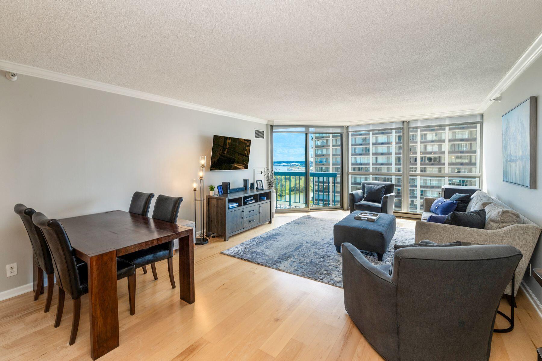 1660 N Prospect Ave Unit: 1507