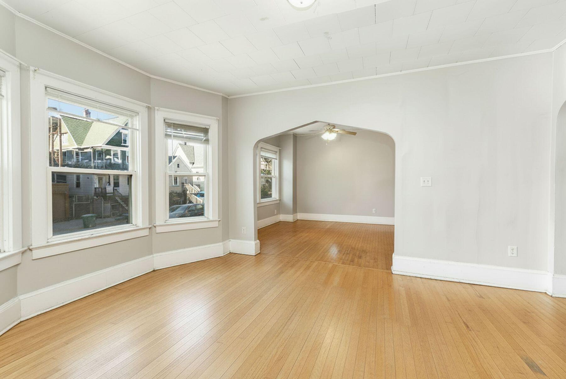 1128 S 35th St Unit: 1130