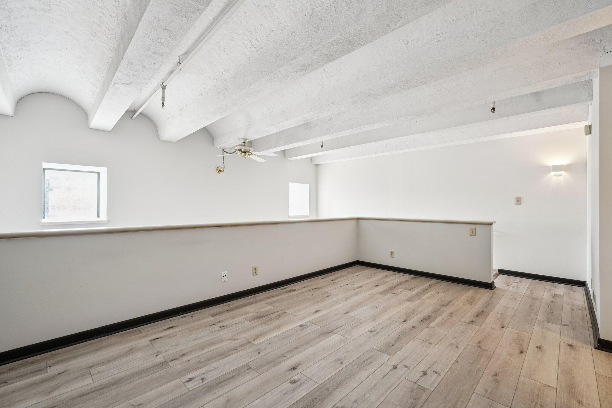 270 E Highland Ave Unit: 622