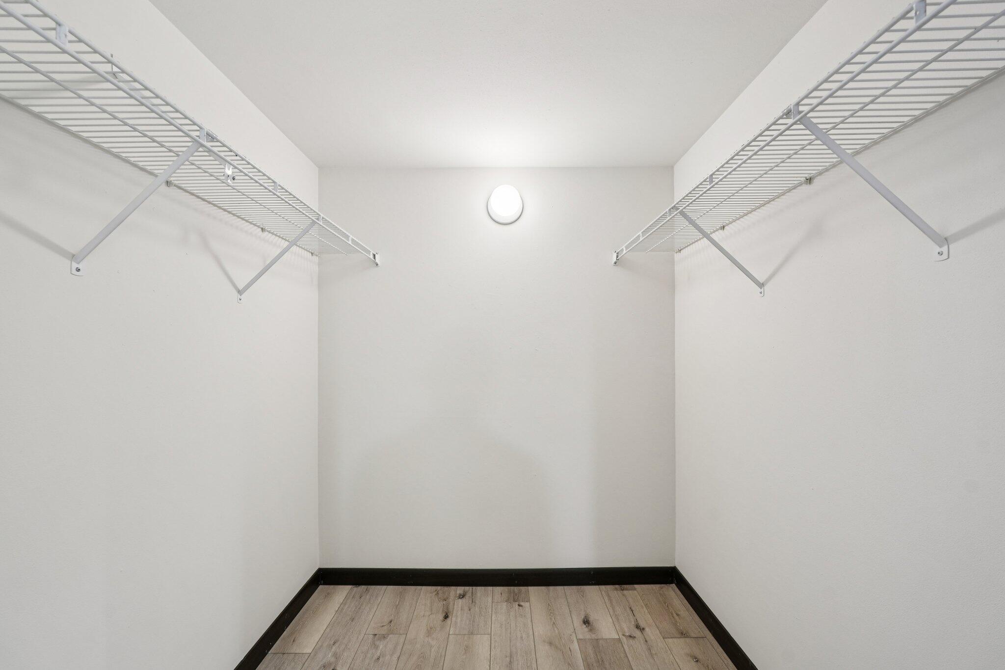 270 E Highland Ave Unit: 622