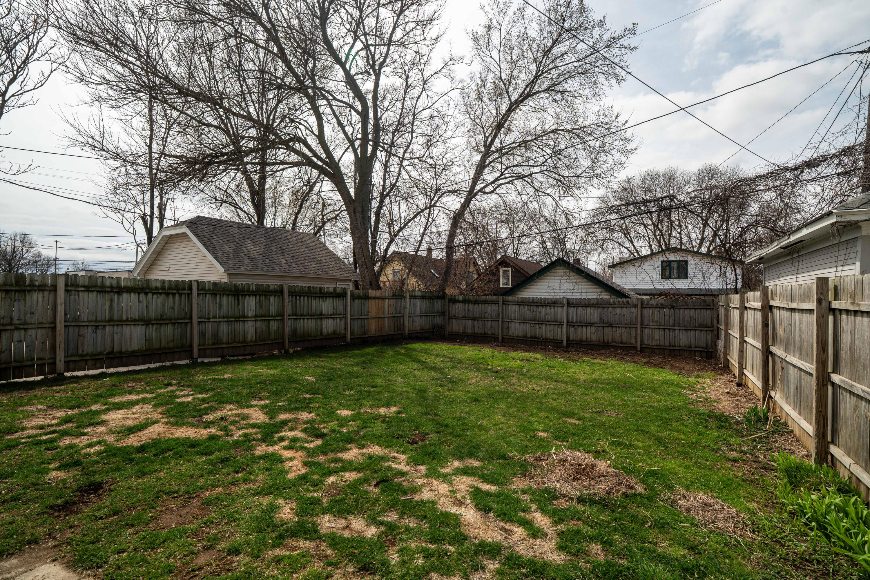 1429 N 49th St Unit: 1431