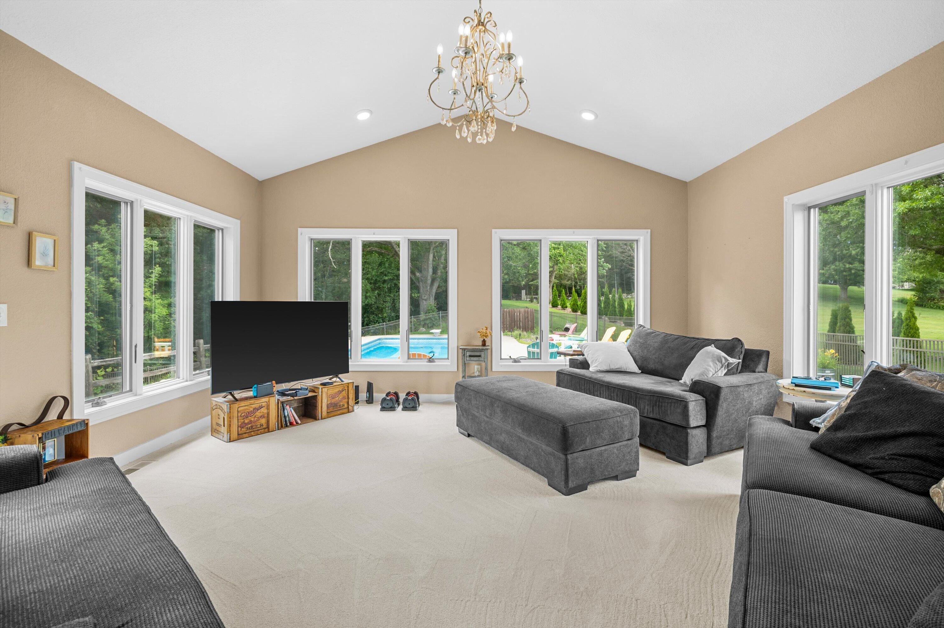 515 Pebble Creek Pass