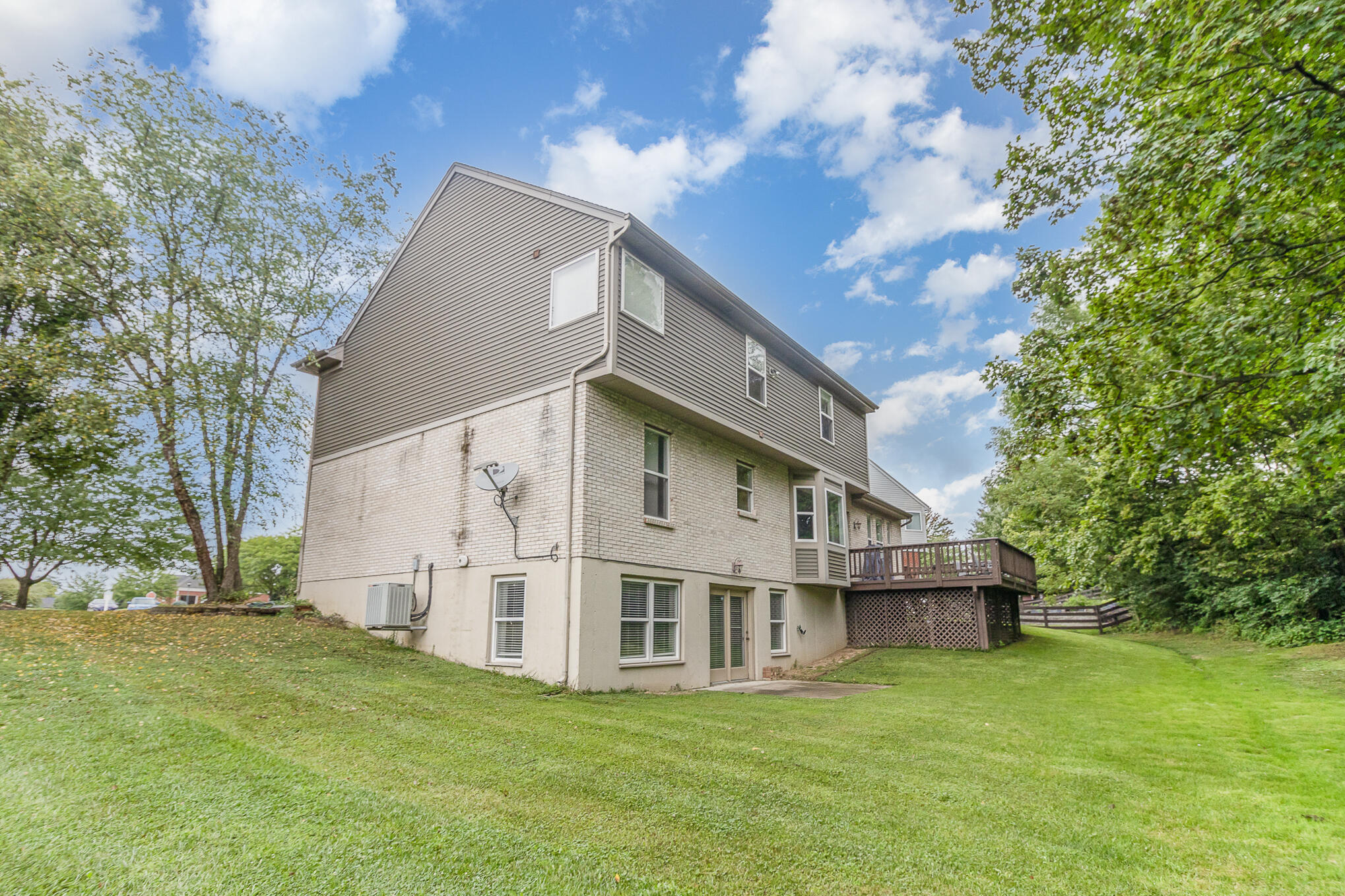 10667 Sunnys Halo Court