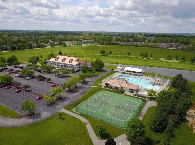 10667 Sunnys Halo Court