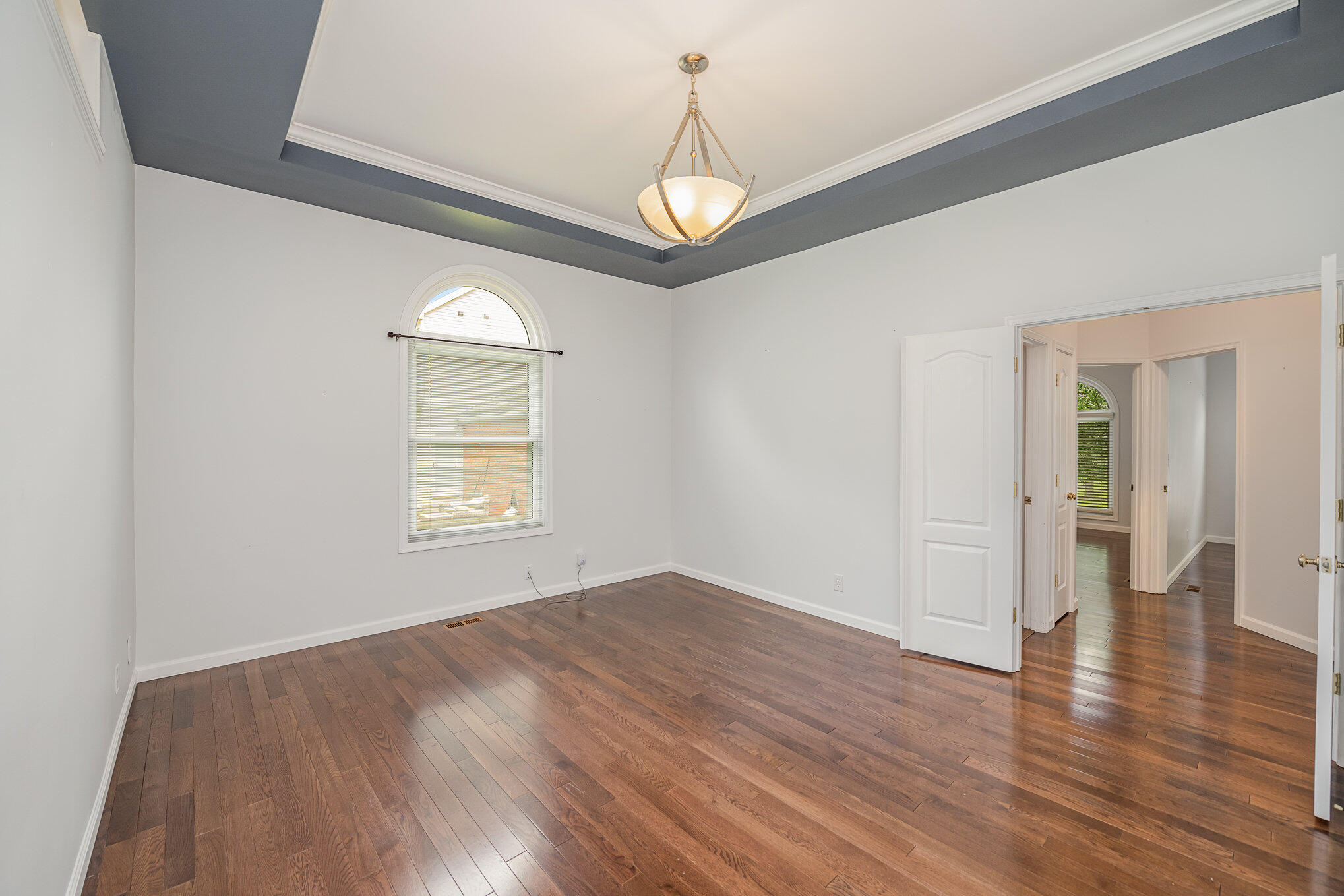 954 Lakepointe Court