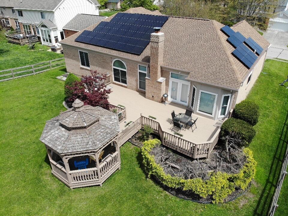 954 Lakepointe Court