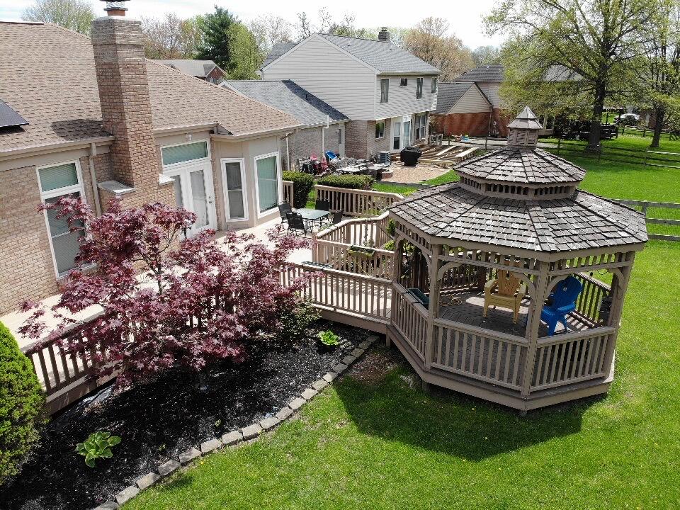 954 Lakepointe Court