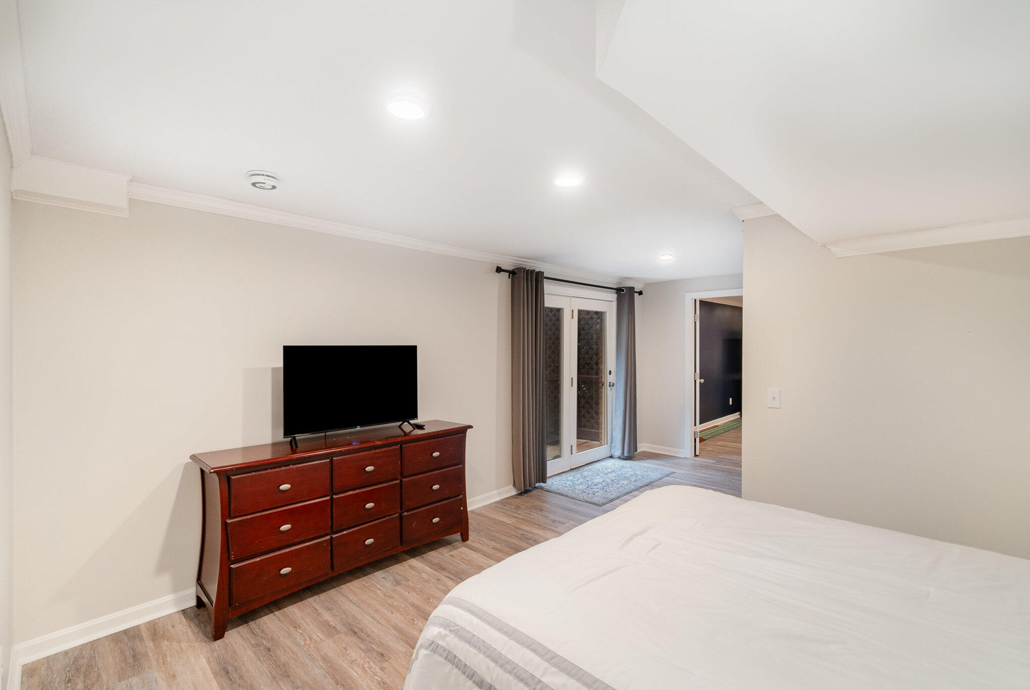 1063 Tudor Lane