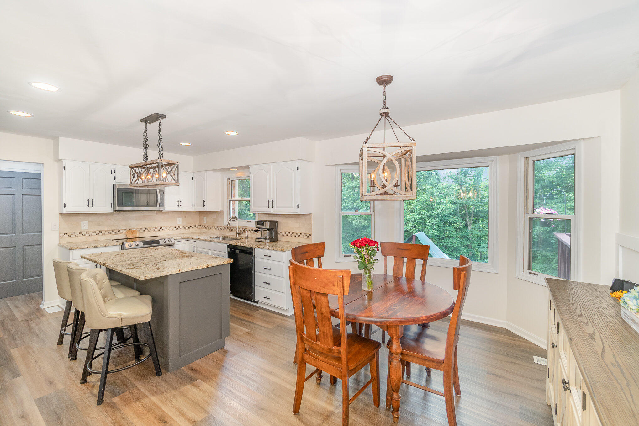 1063 Tudor Lane
