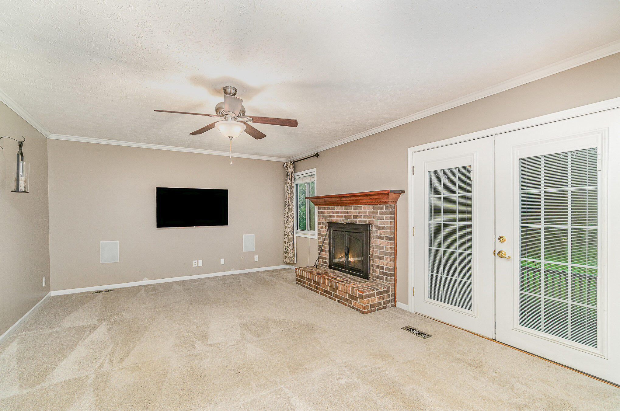 6243 Fairoaks Drive