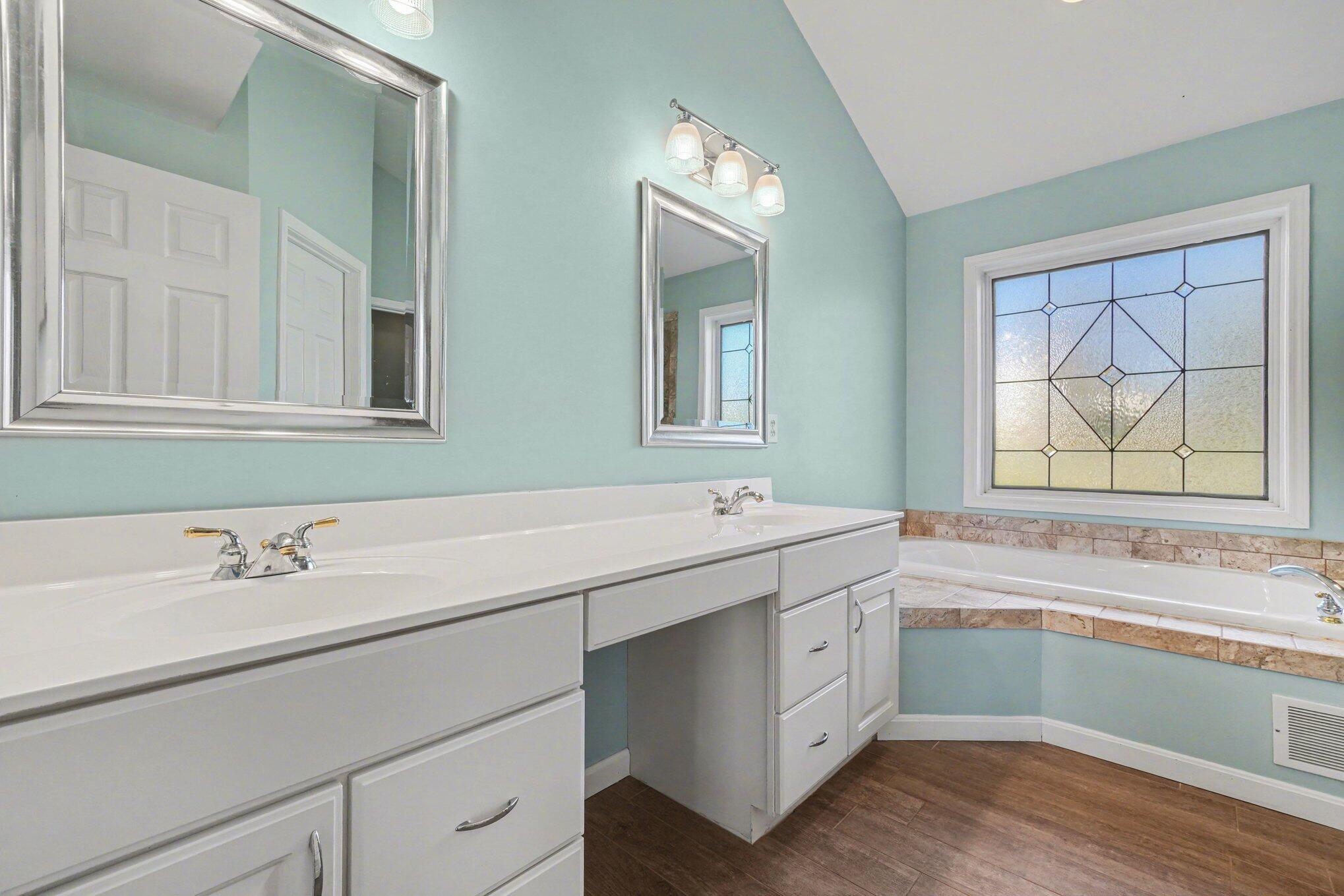 14898 Cool Springs Boulevard